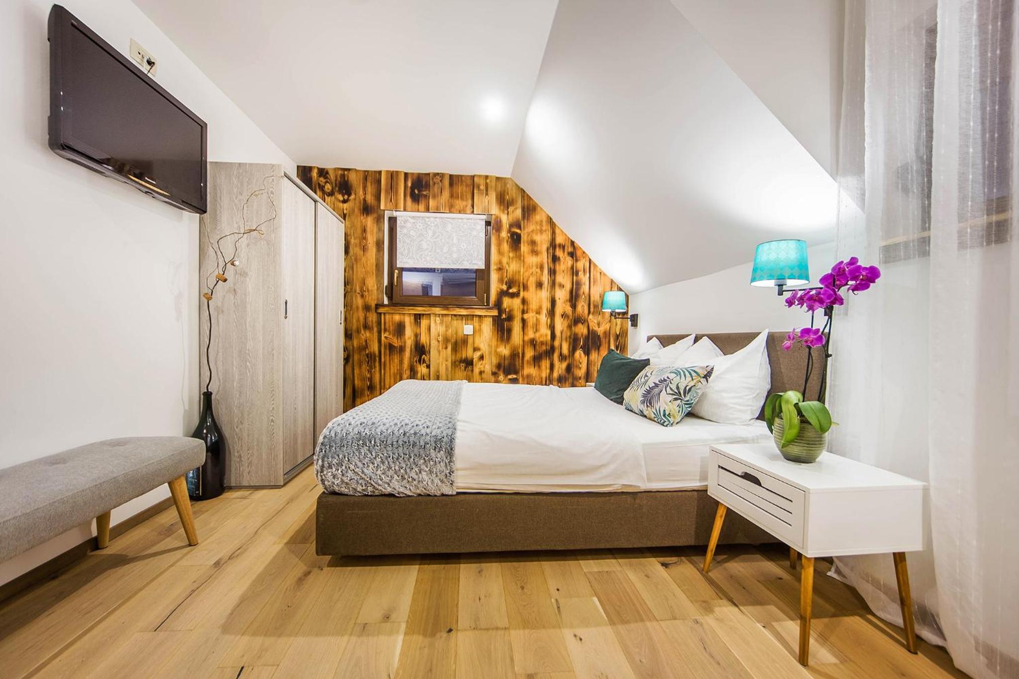 Standard Double Room - Photo 3