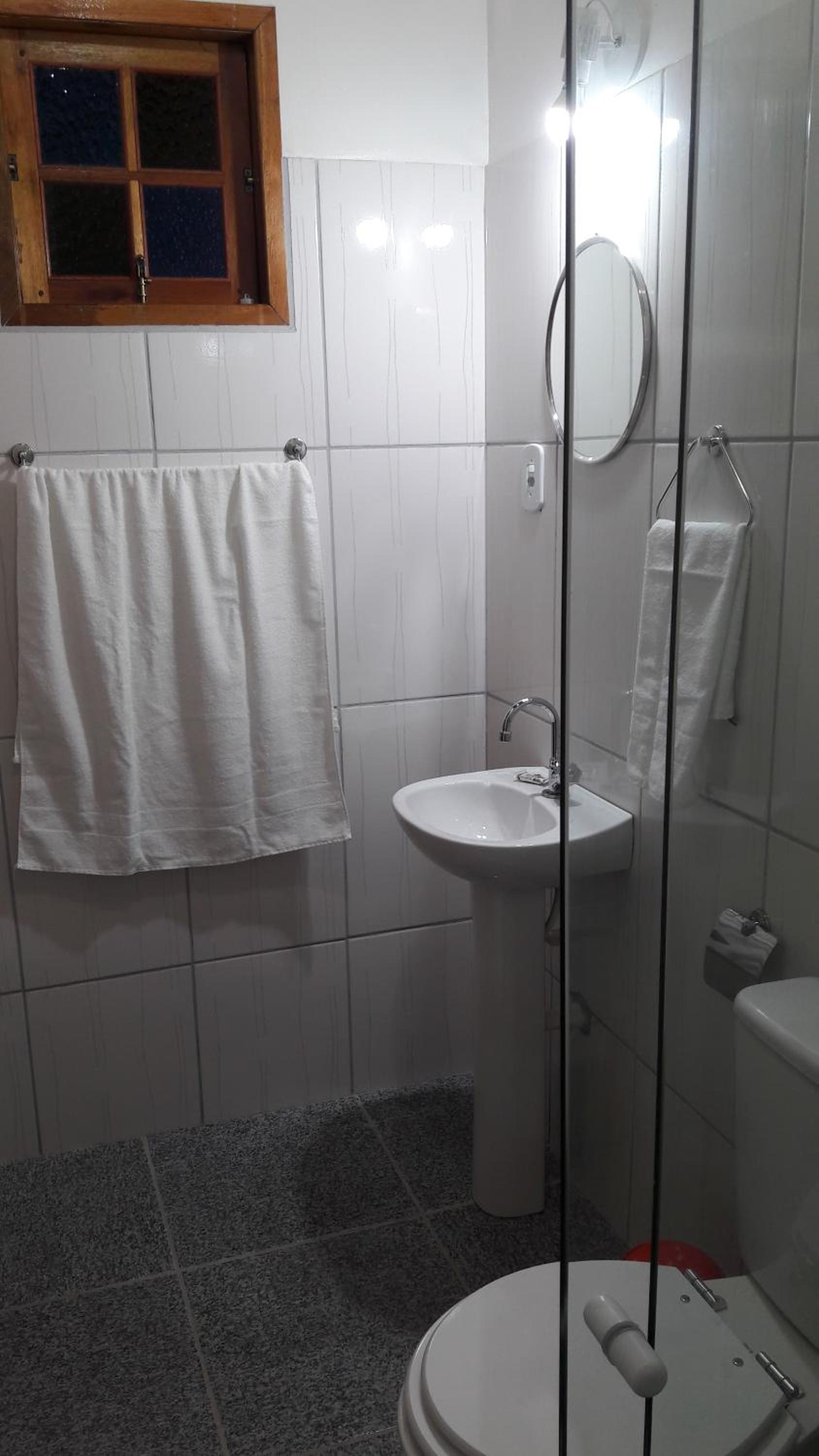 Standard Double Room - Photo 7