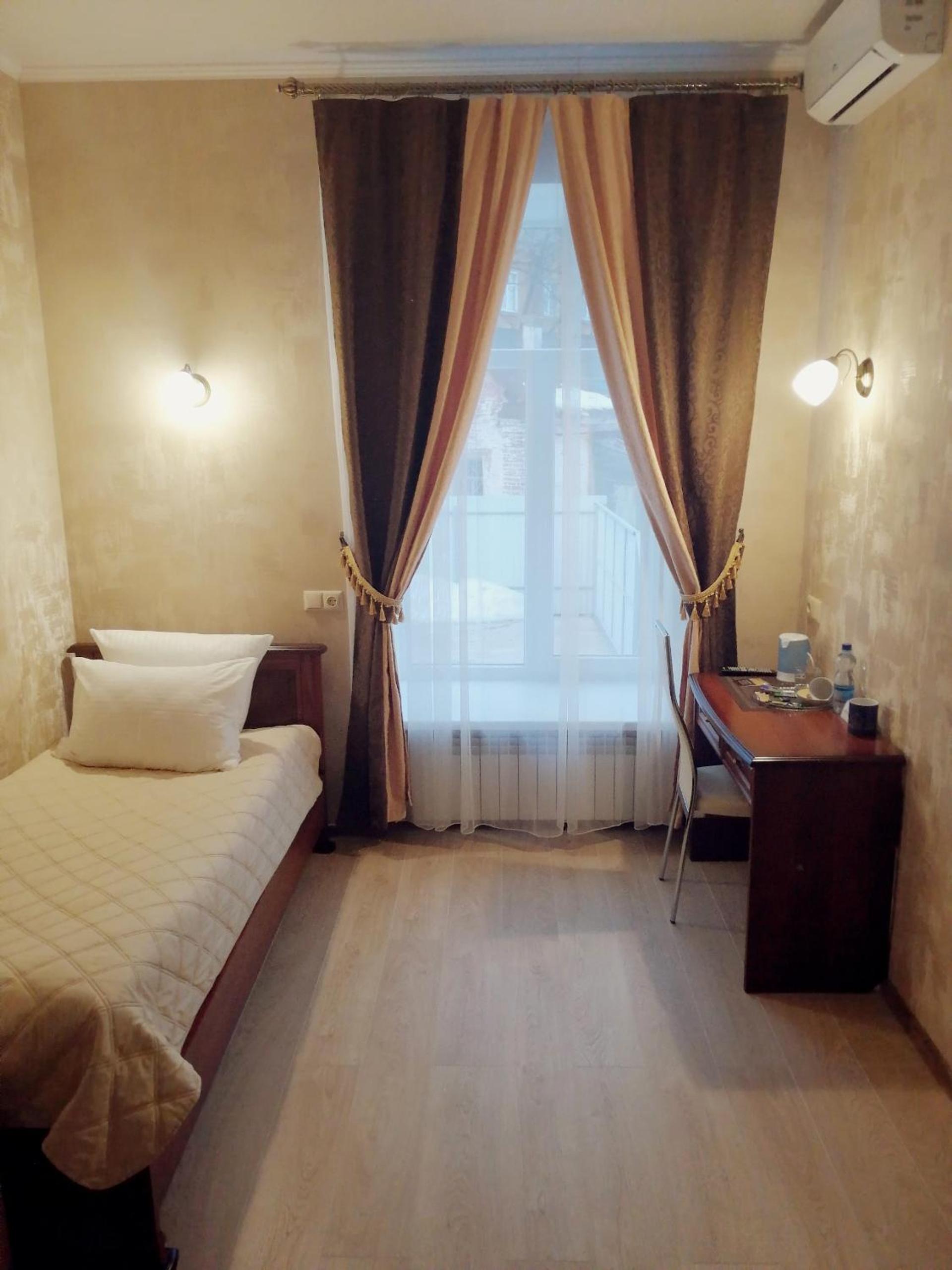 Single Room with Shower photo 3