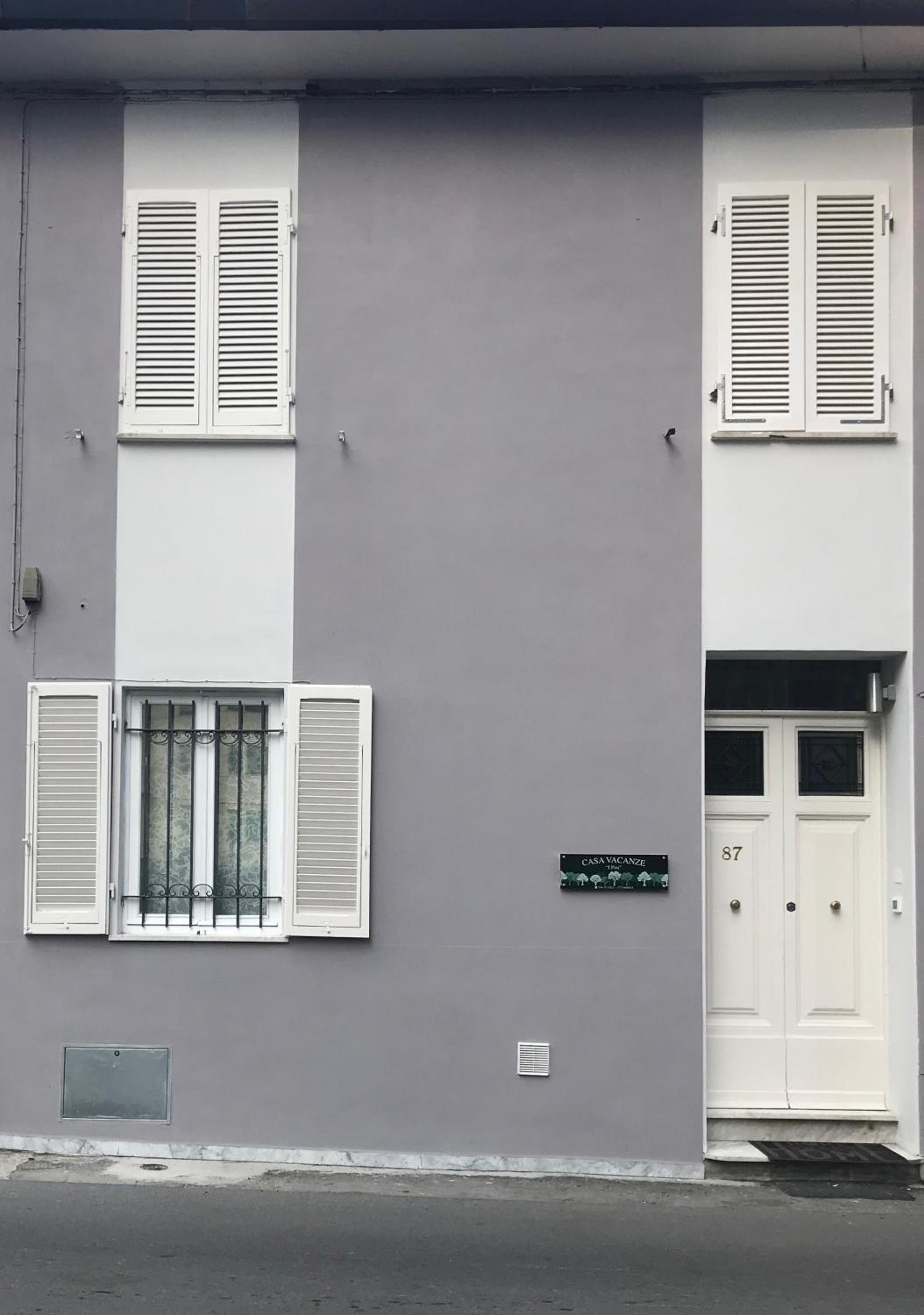 One-Bedroom House - Photo 8
