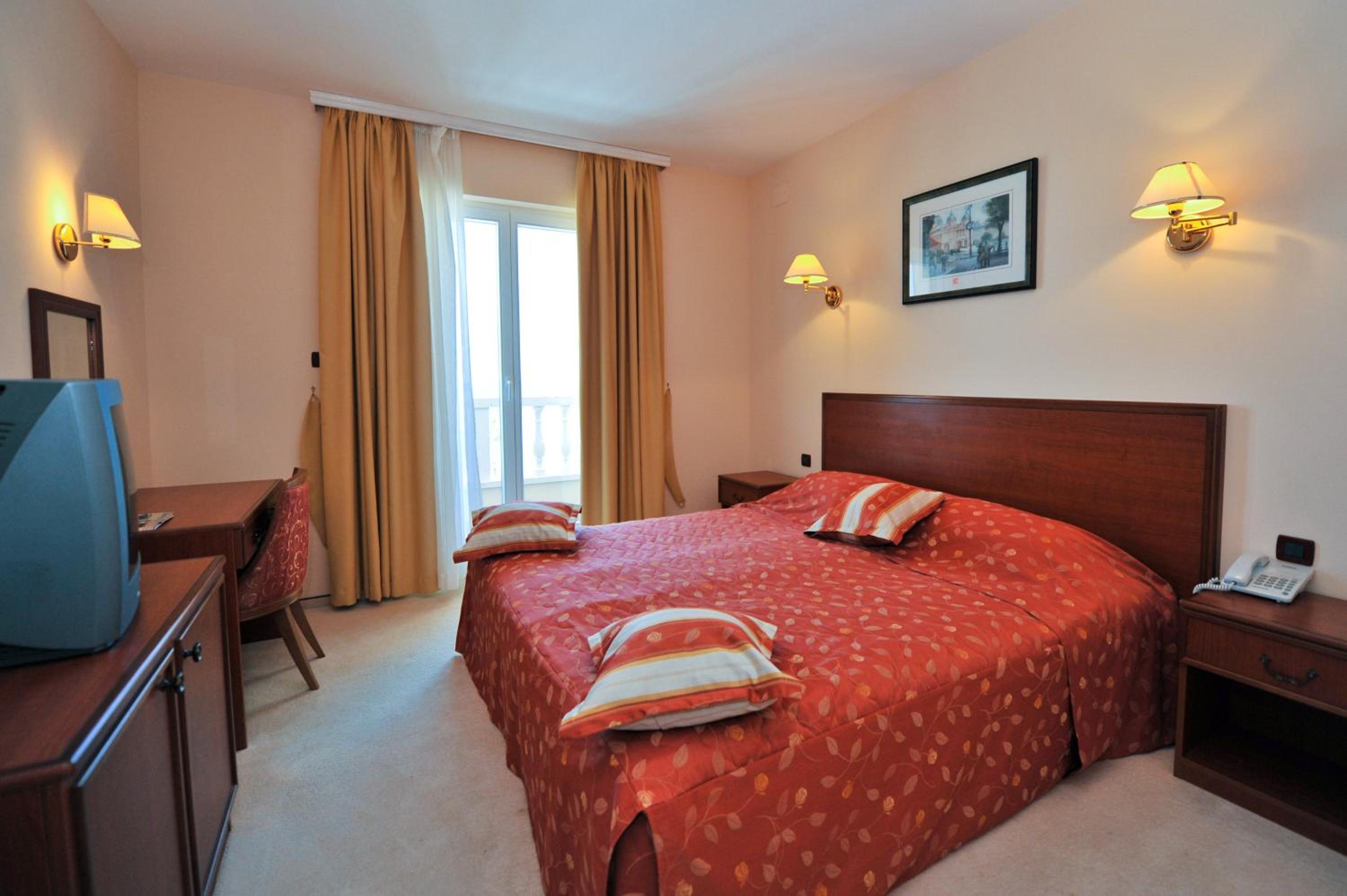 Double Room with Side Sea View photo 1
