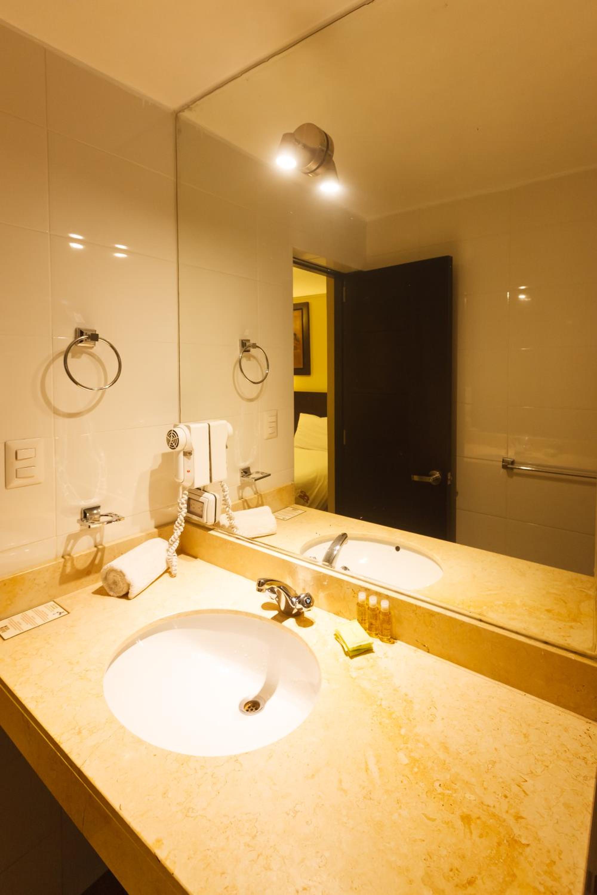 Single Room photo 3