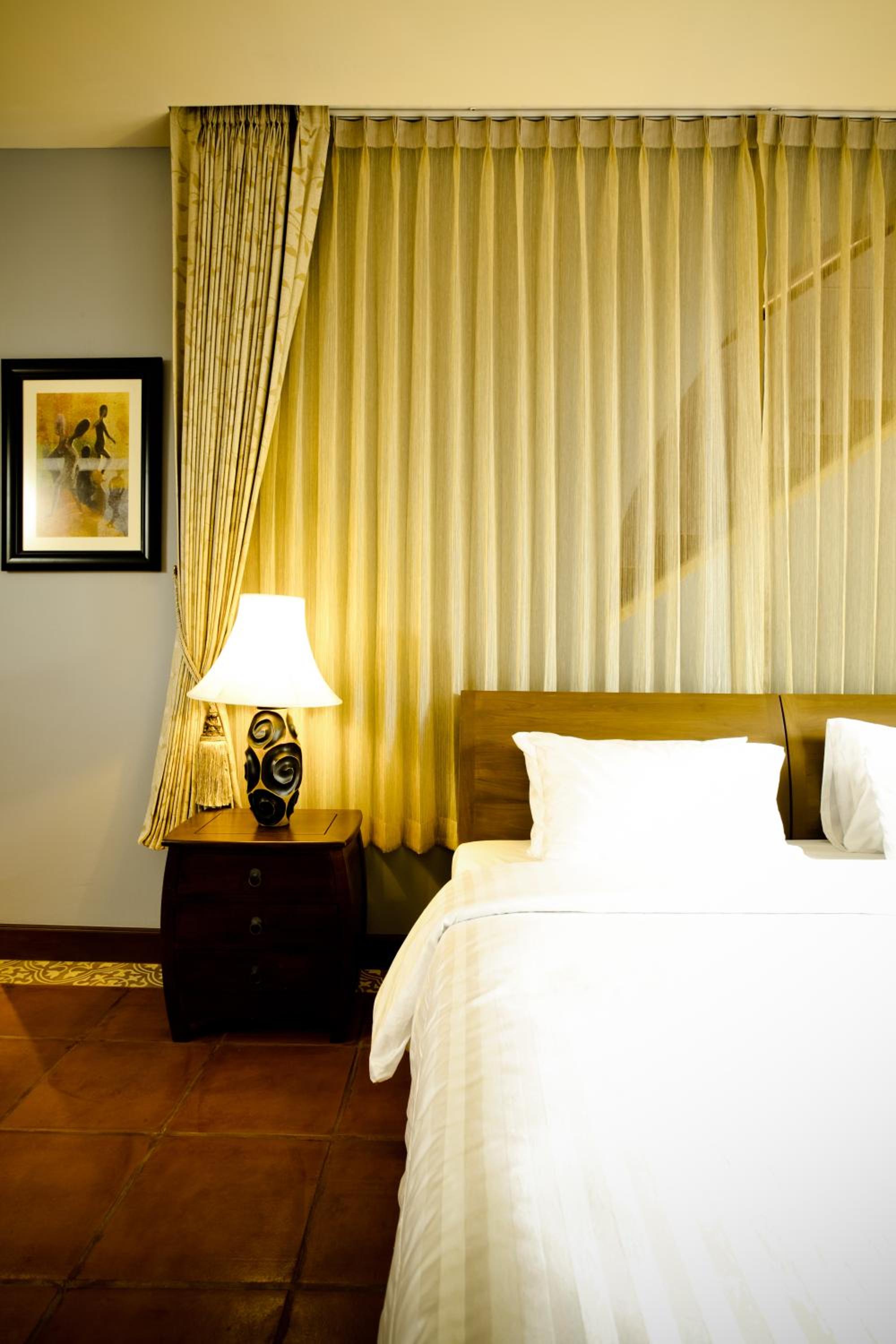 Executive Suite with Spa Bath photo 3