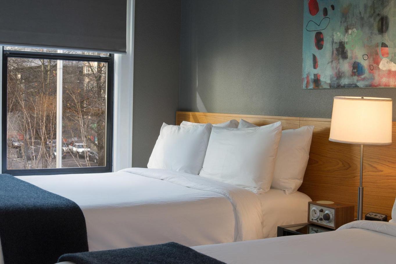 Max Double Room with Two Double Beds - Photo 1