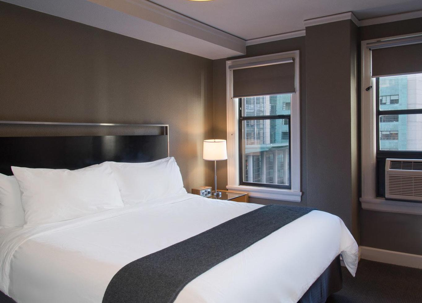 Max King Room - Photo 4