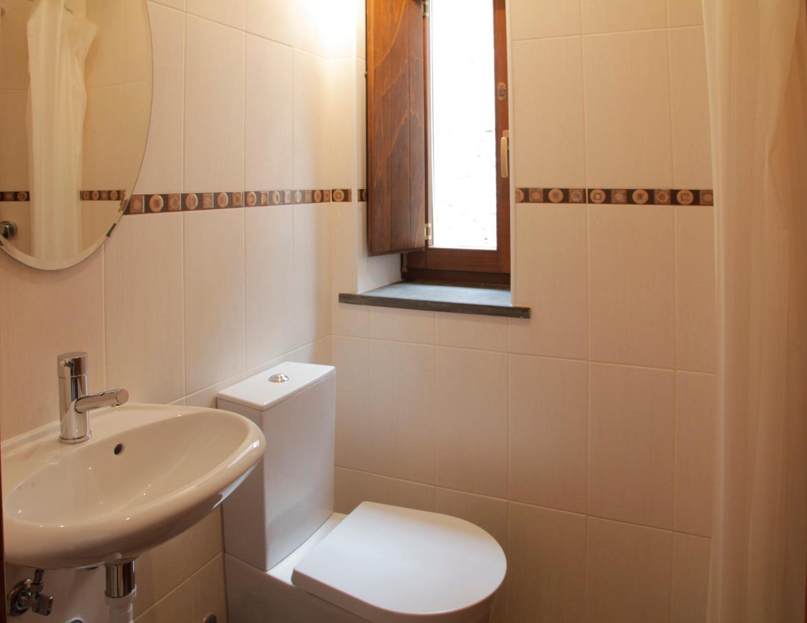 One-Bedroom House photo 2