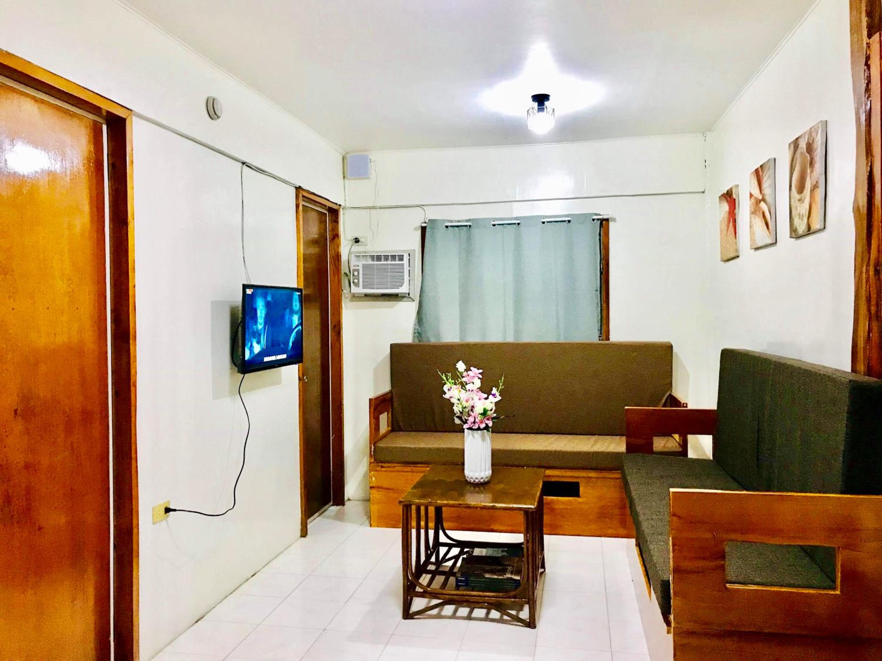 Superior Bungalow - Photo 4