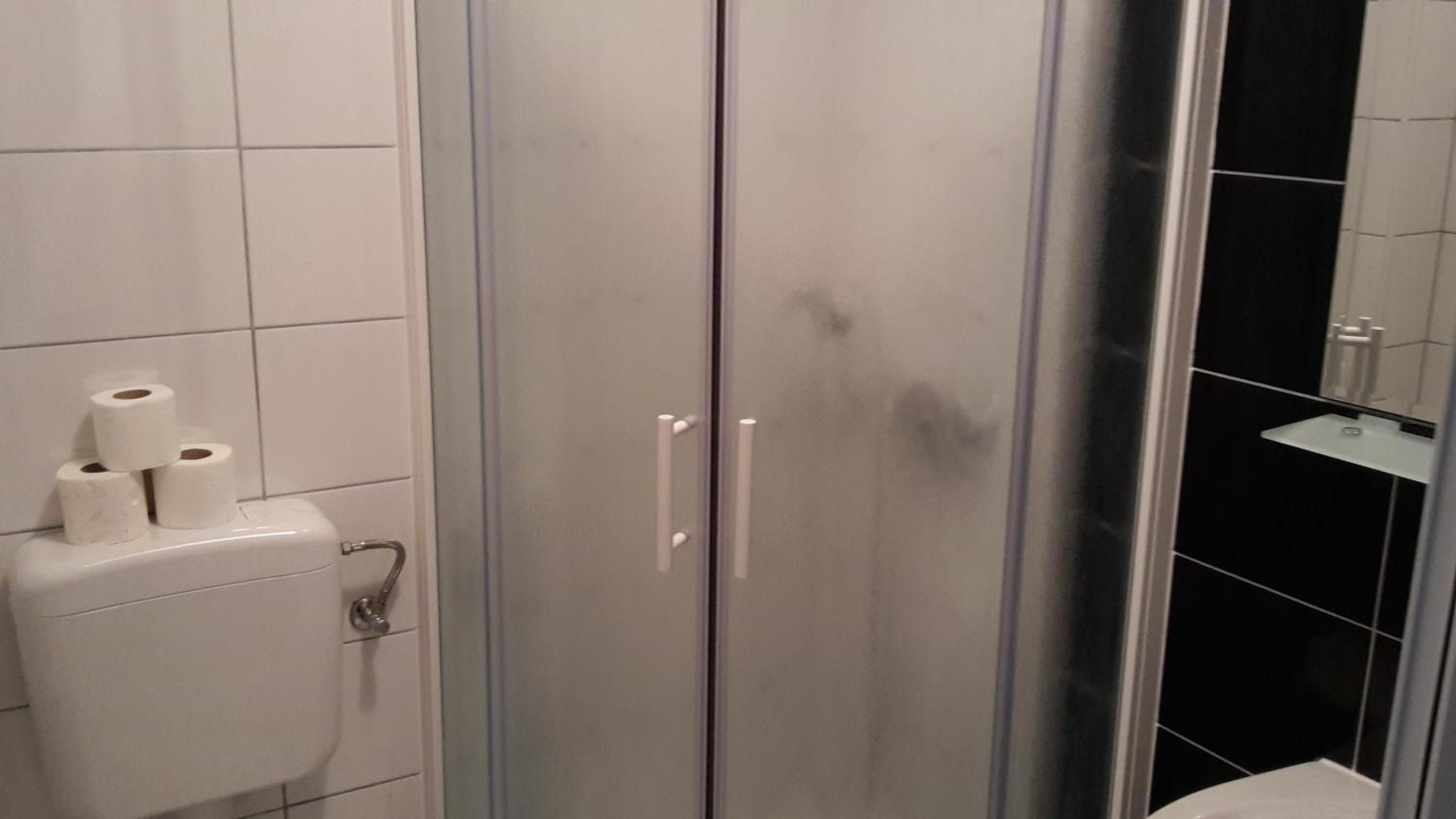 Twin Room with Private Bathroom
