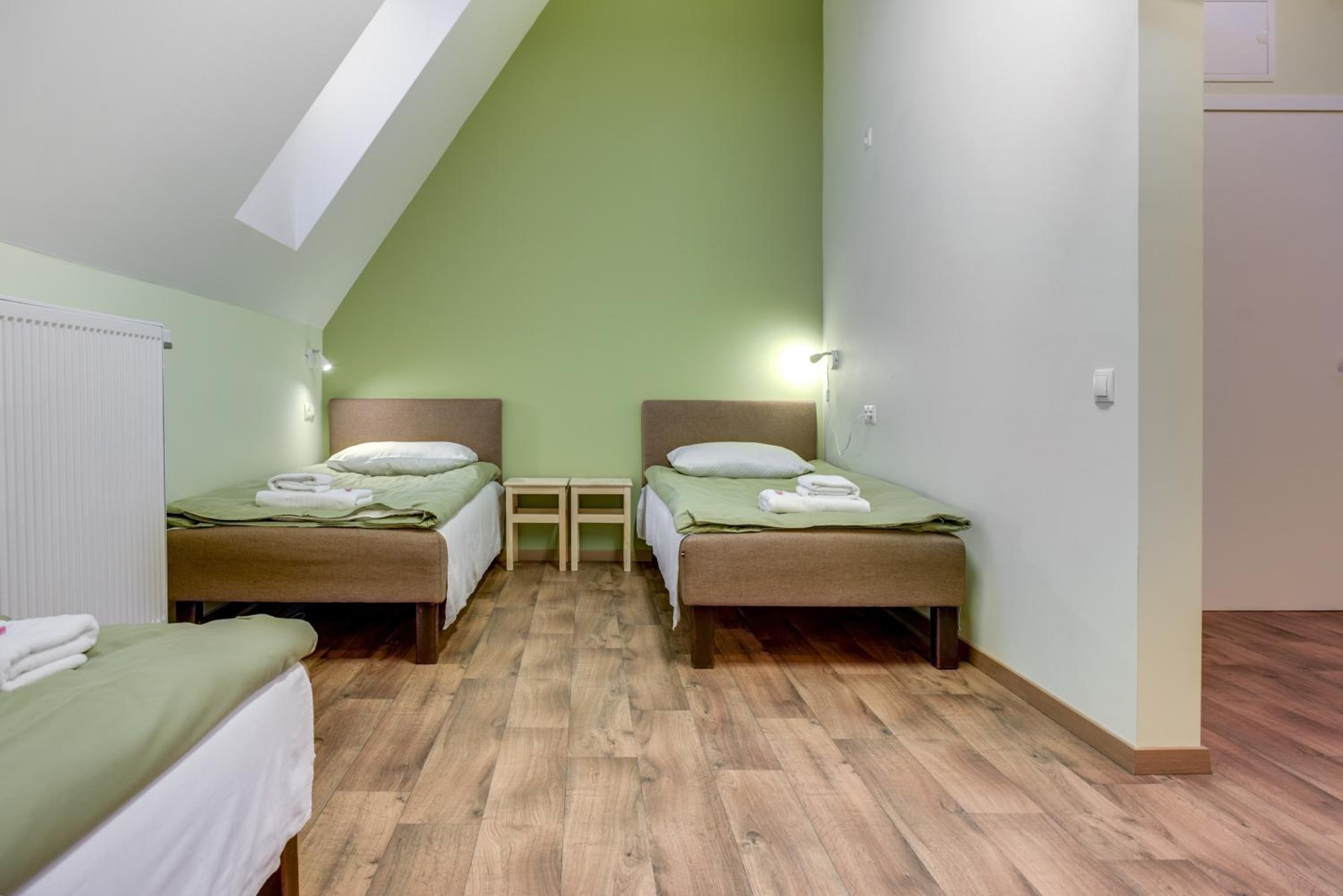 Triple Room with Shower - Photo 2