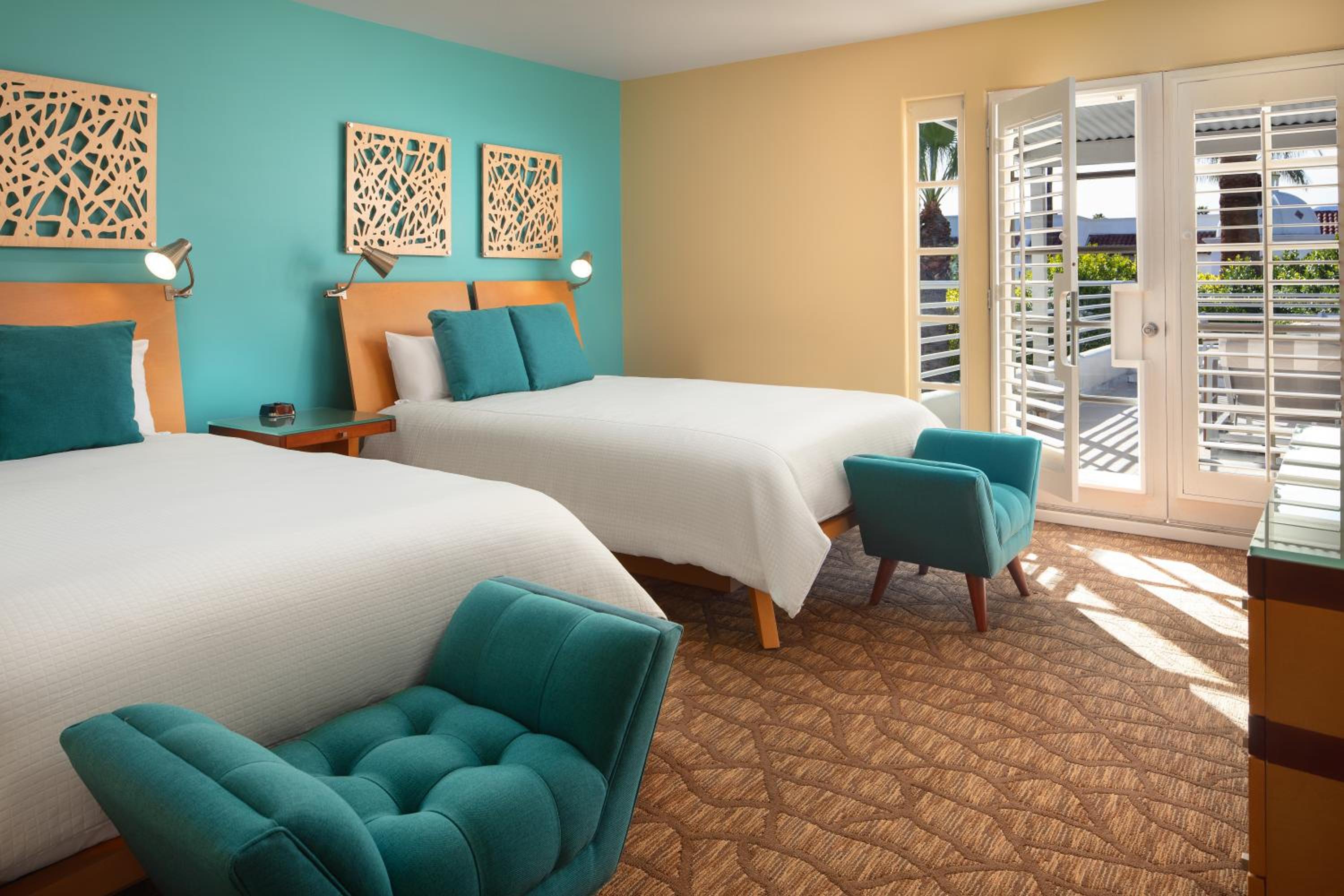 Queen Suite - Photo 1