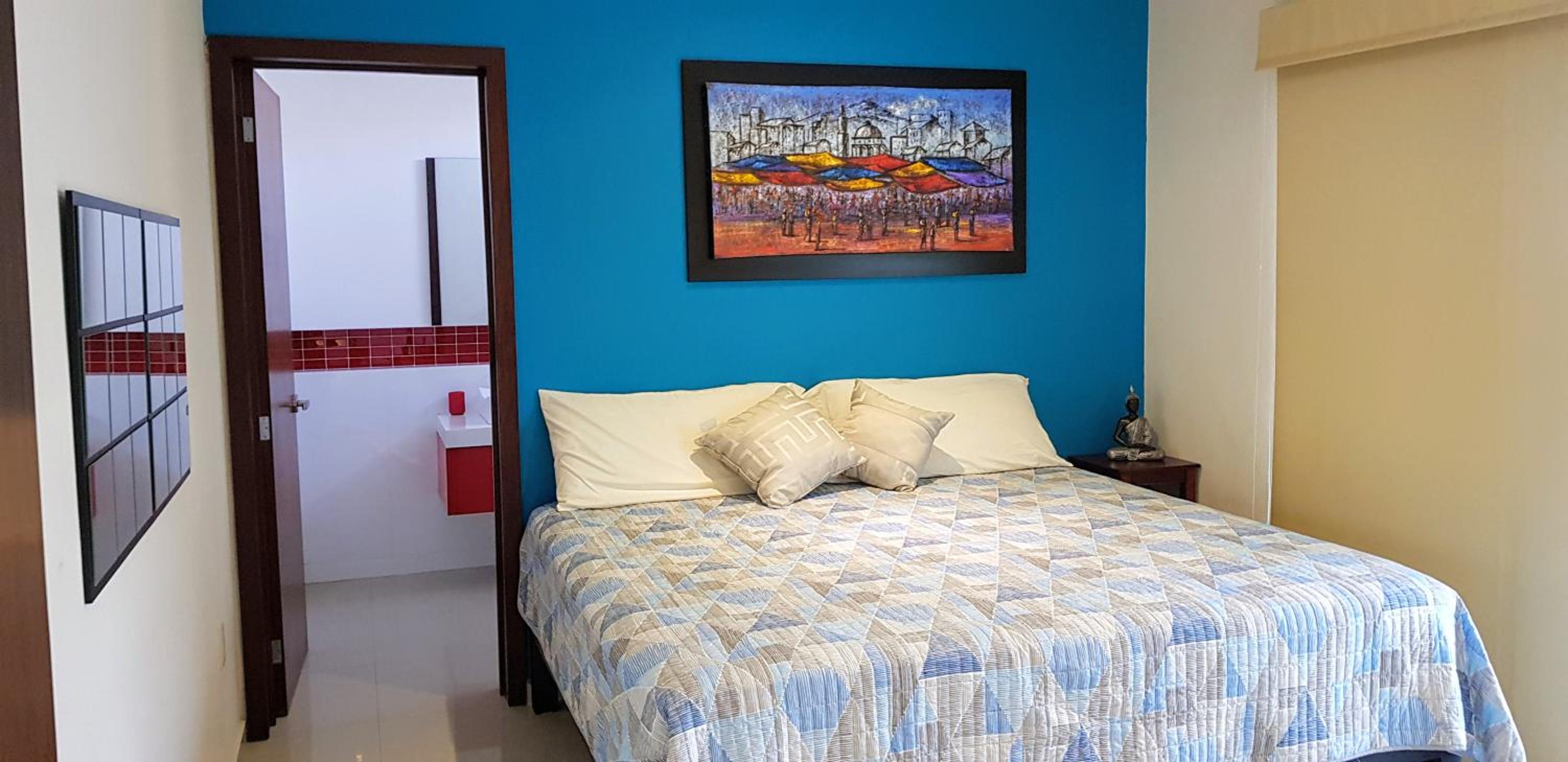 Deluxe King Room - Photo 17
