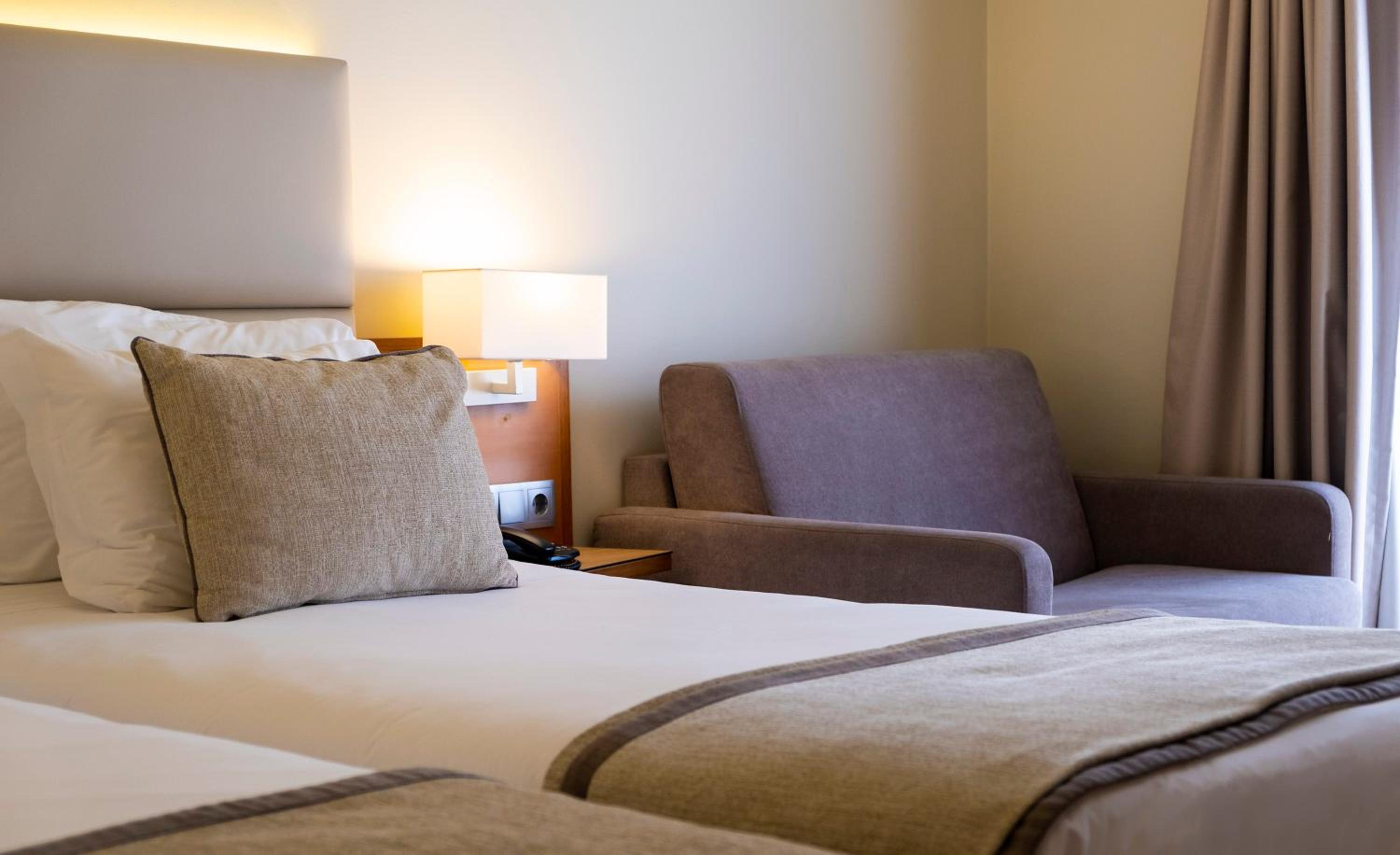Double or Twin Room photo 3