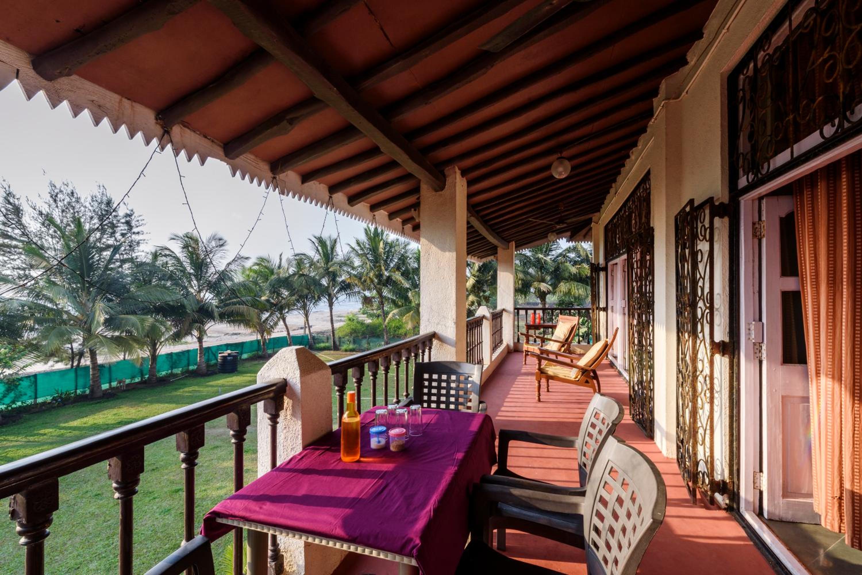 Villa with Sea View - Photo 7