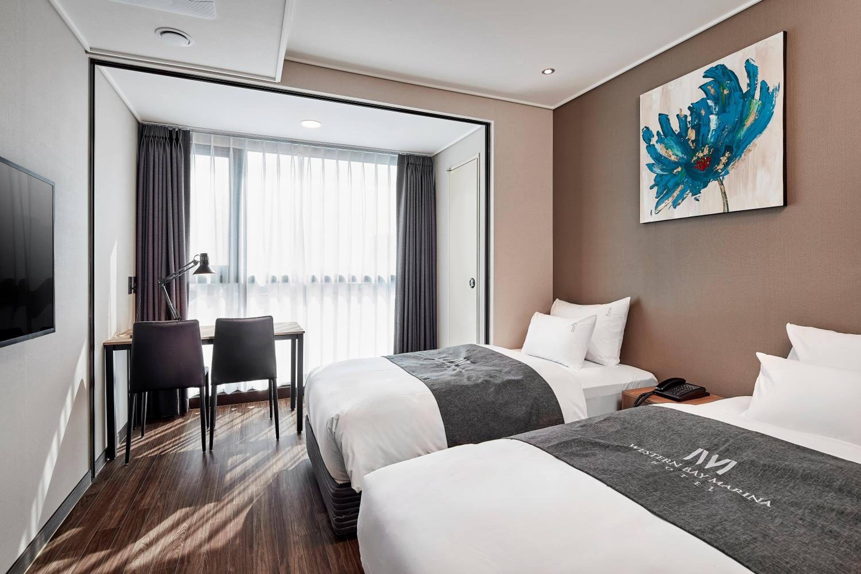 Standard Twin Room photo 3