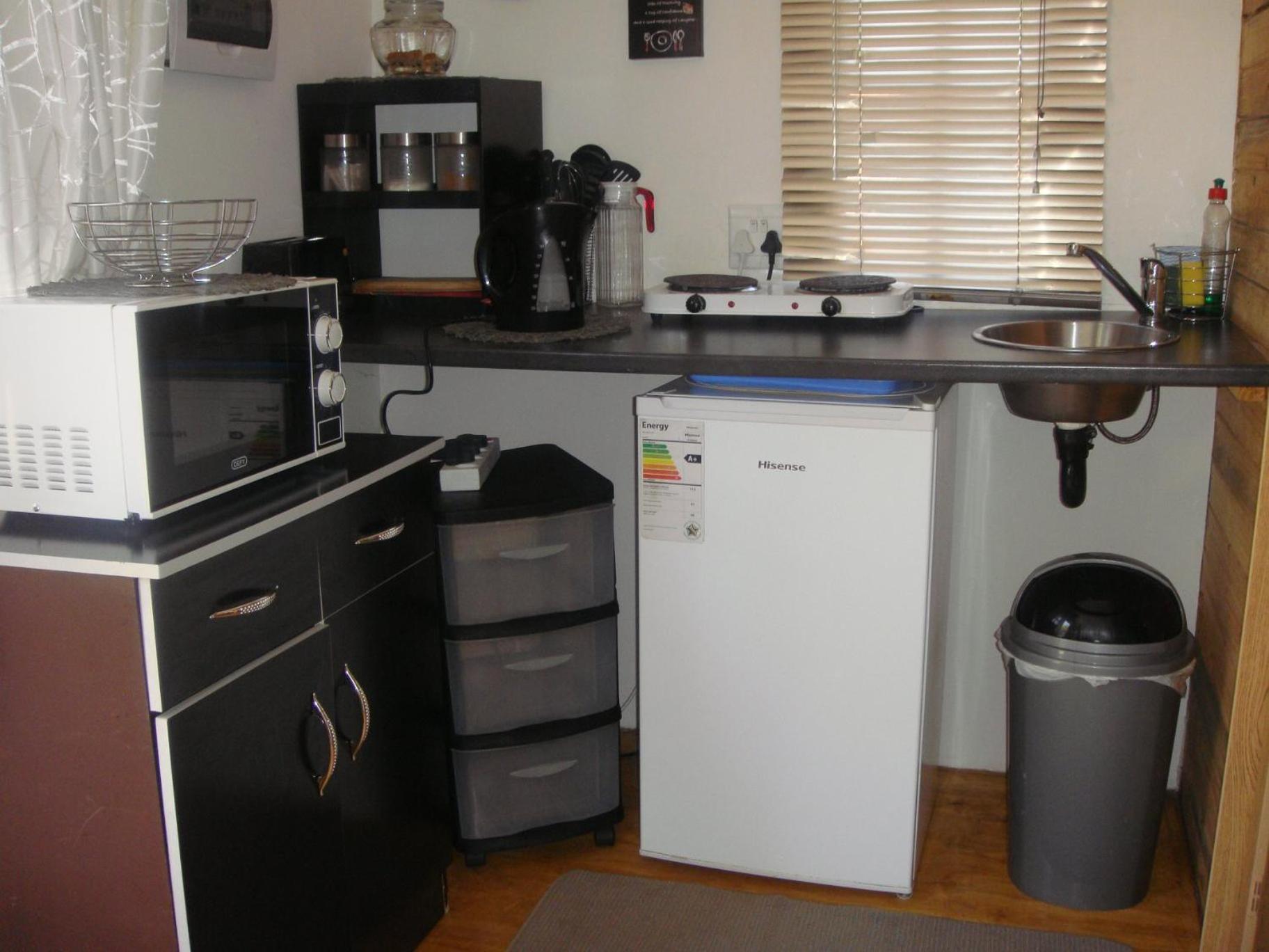 Budget Double Room photo 3