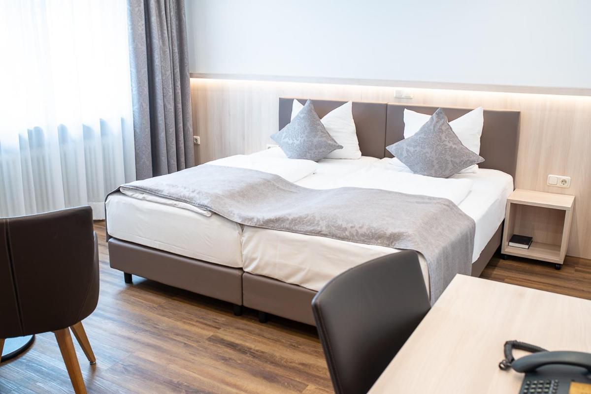 Double Room - Photo 3