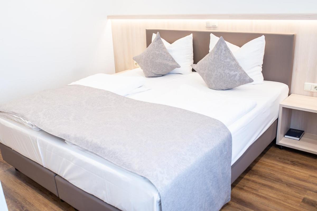 Double Room - Photo 11