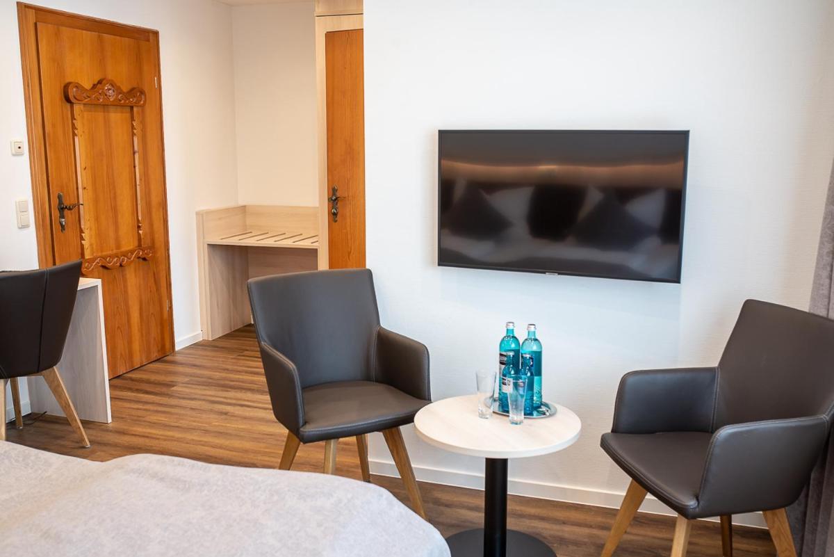 Double Room - Photo 15