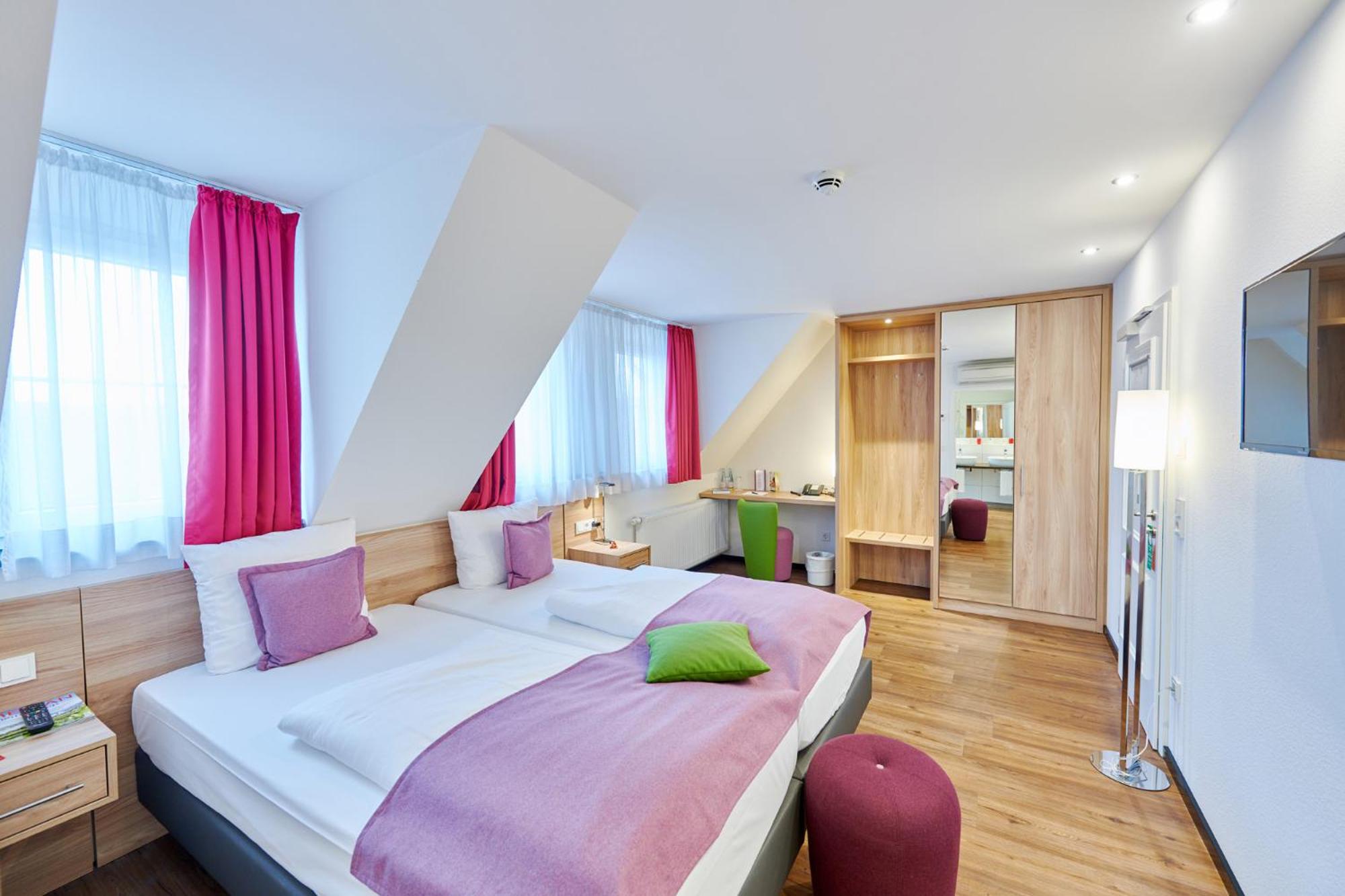 Superior Double Room - Photo 10