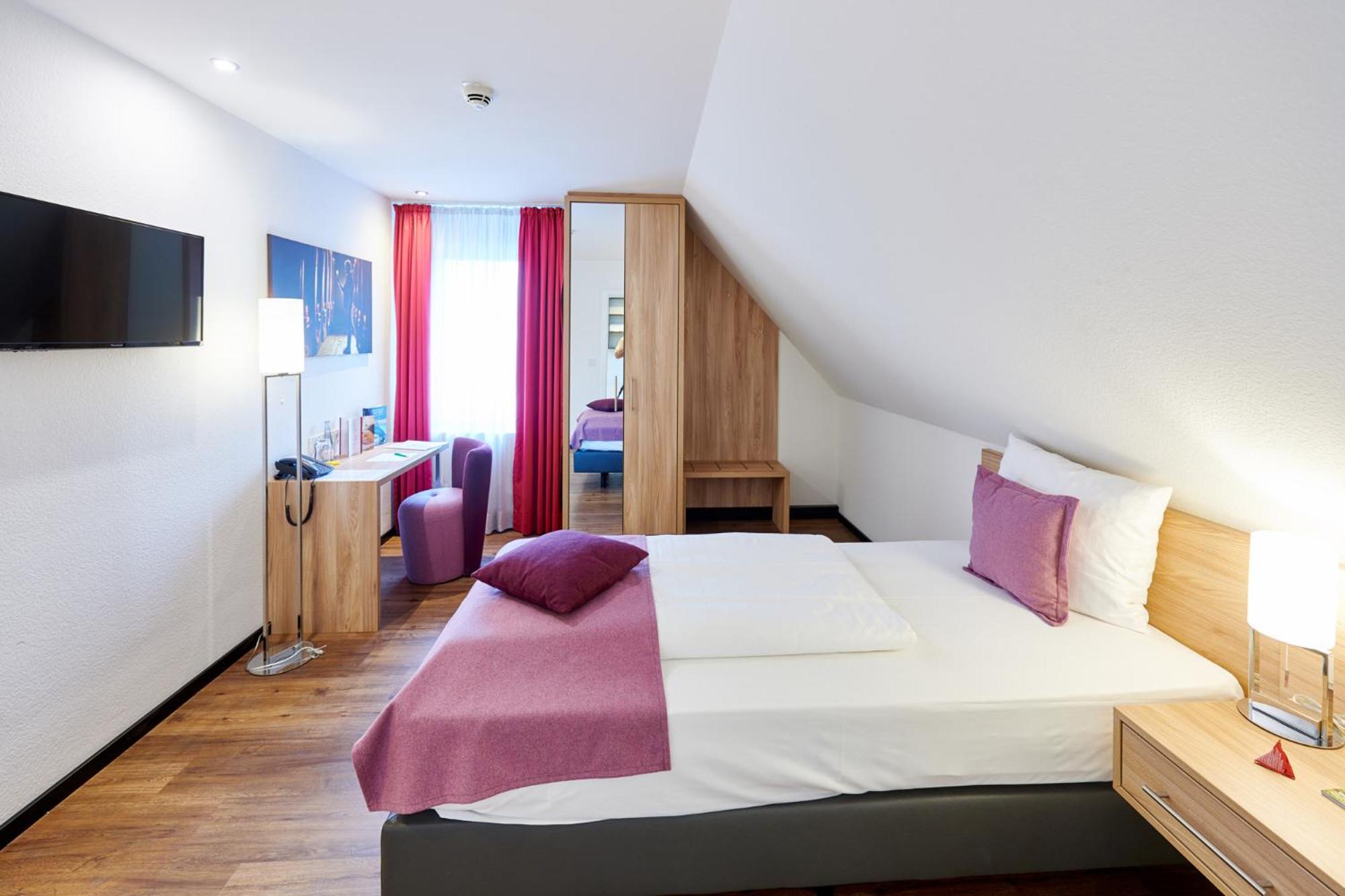Single Room photo 3