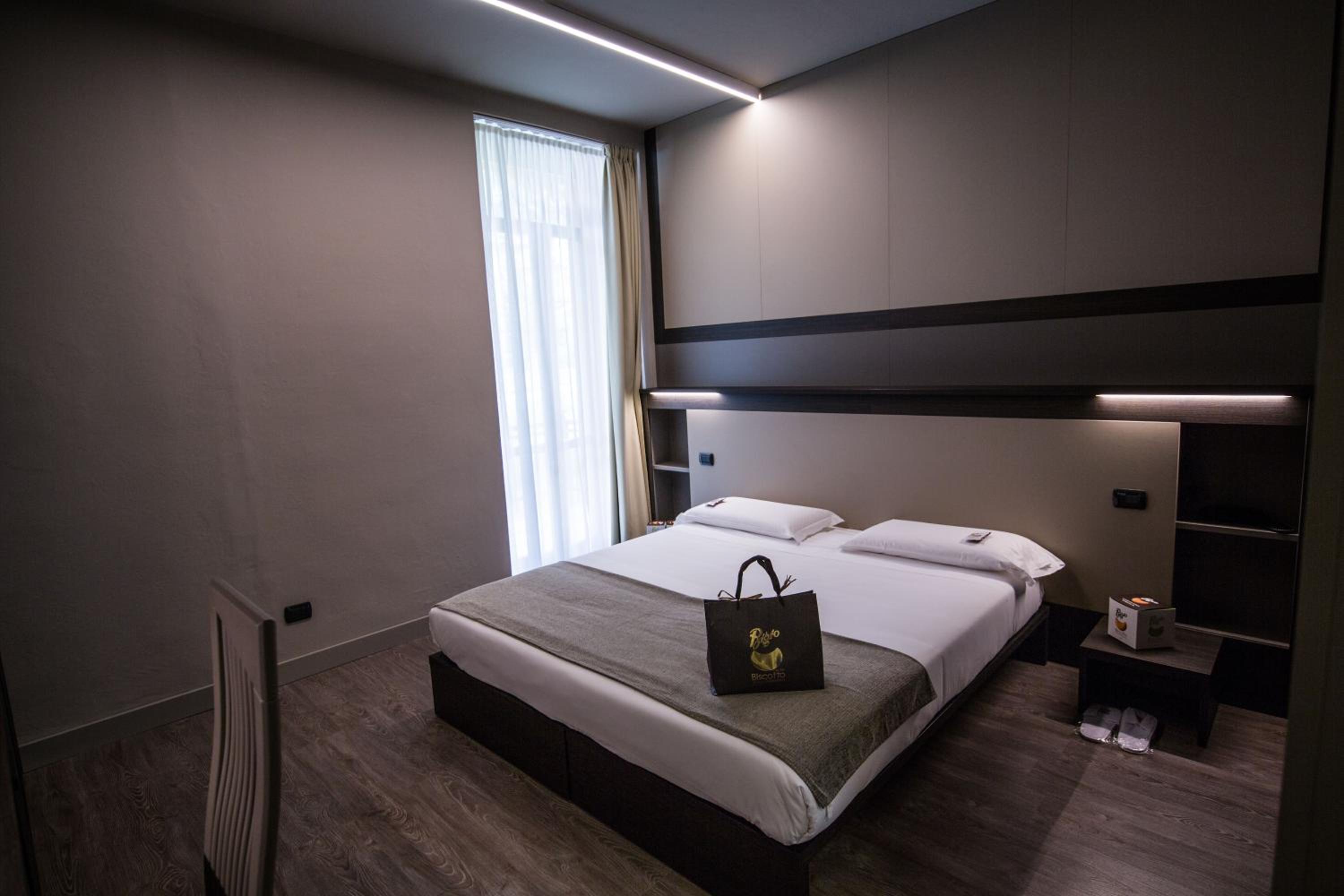 Superior Double or Twin Room photo 2
