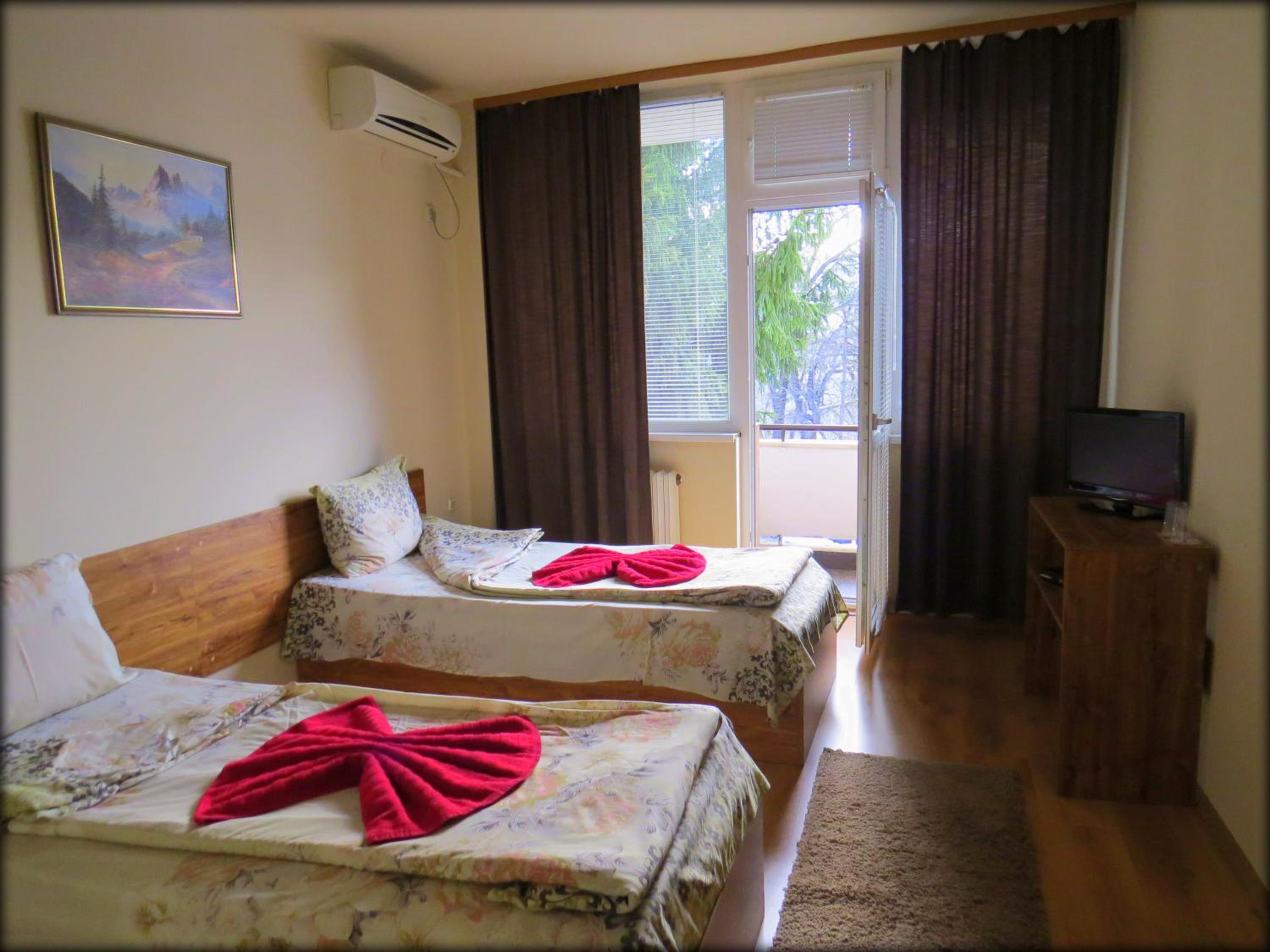 Twin Room with Terrace - Photo 4