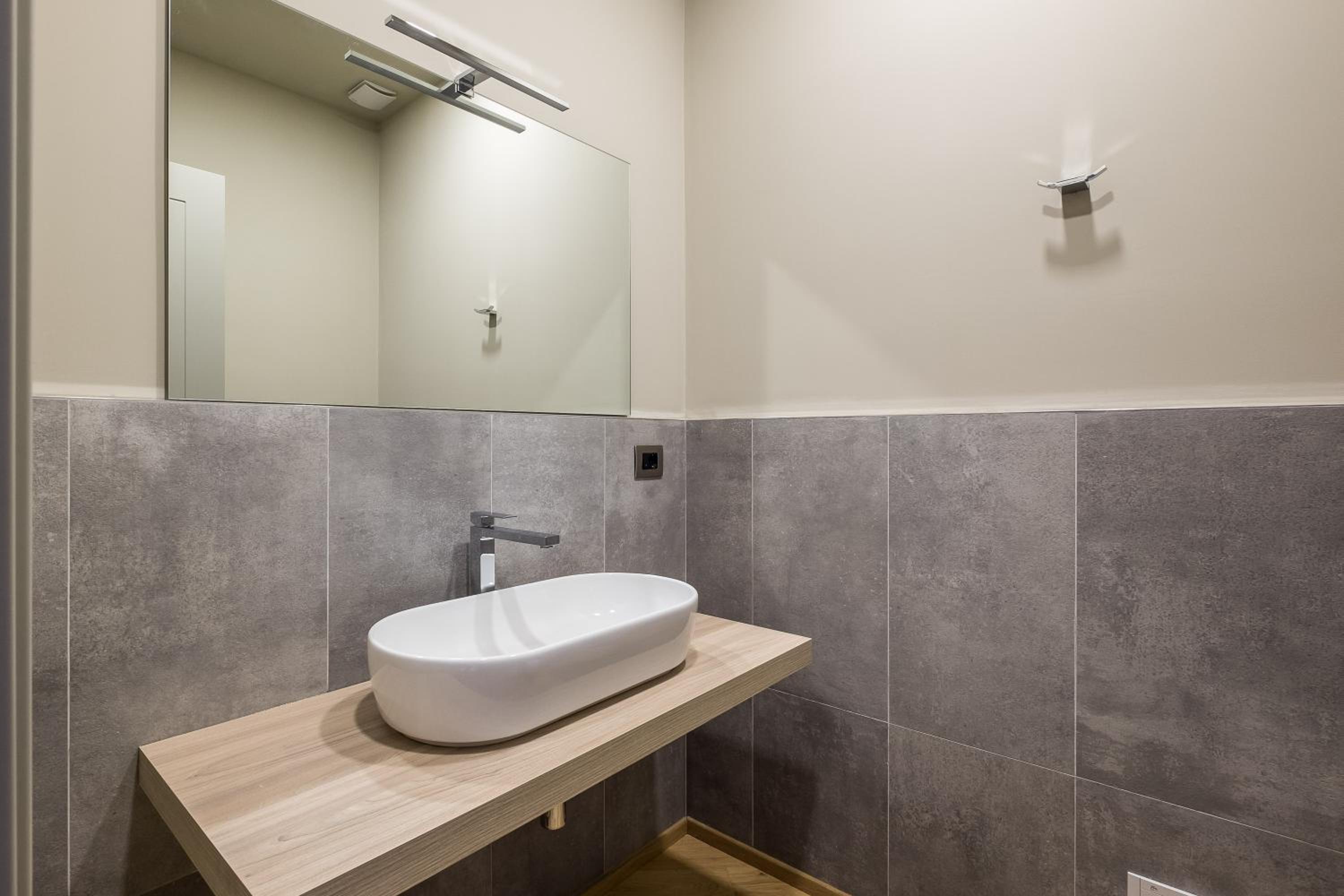 One-Bedroom Apartment - Photo 17