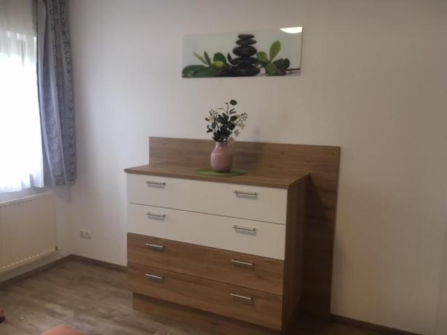 One-Bedroom Apartment - Photo 1