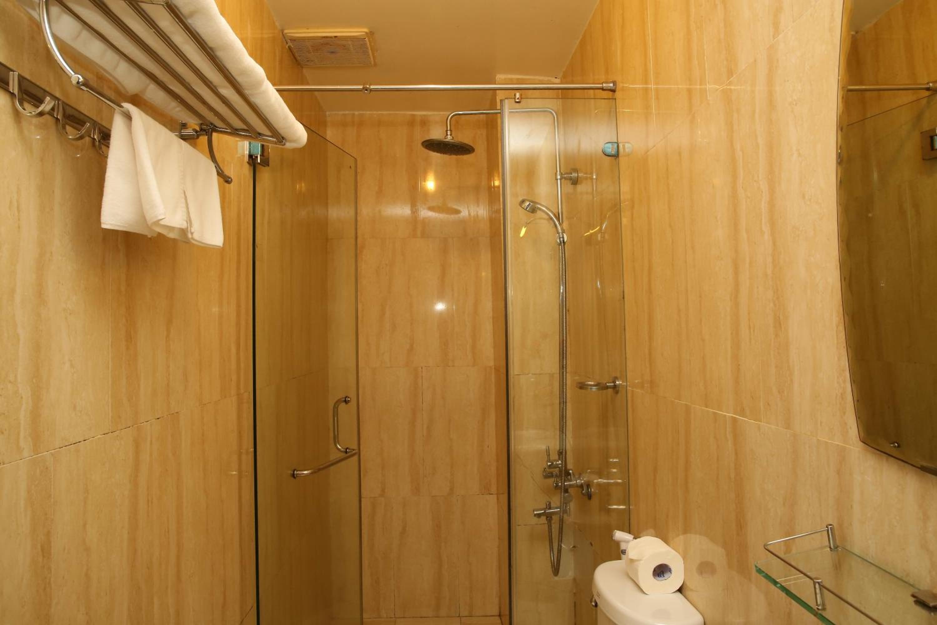 Superior Room with Garden View photo 2