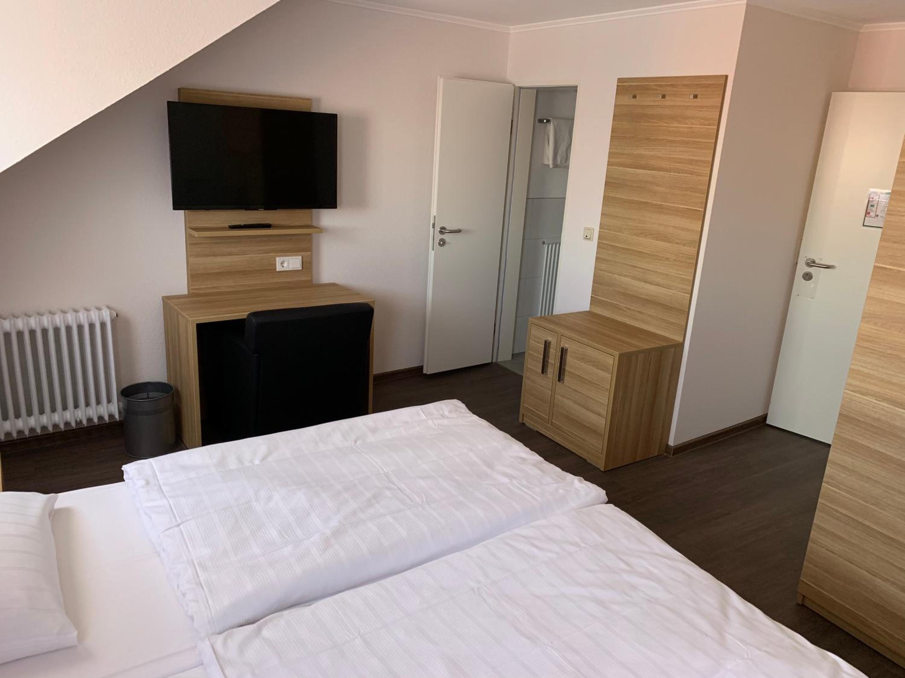 Double Room - Photo 1