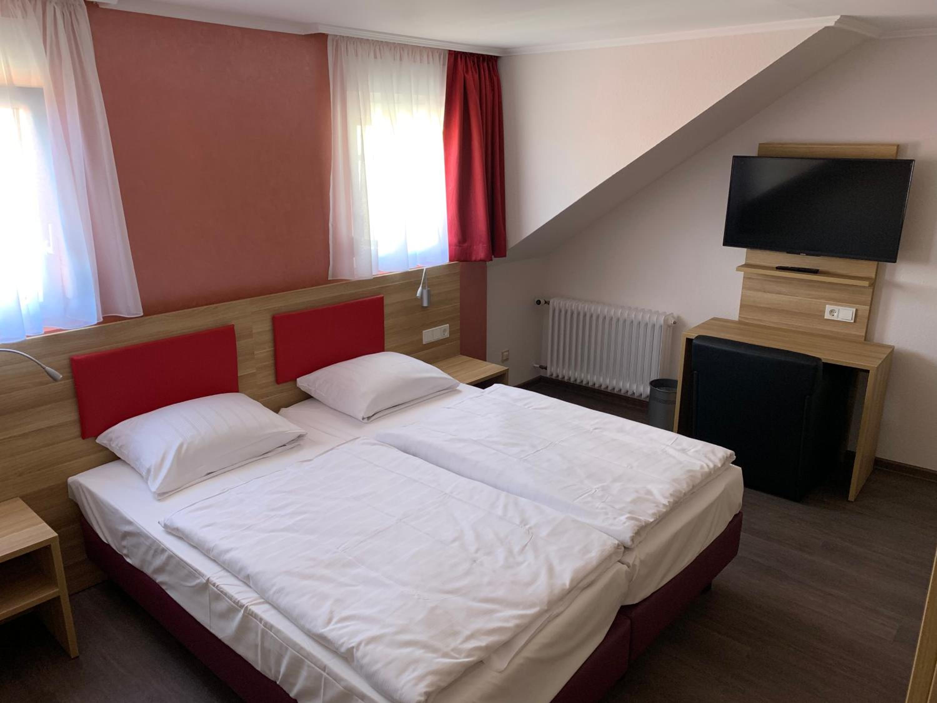 Double Room - Photo 2