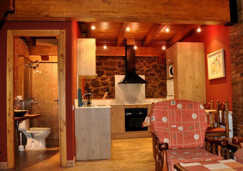 Two-Bedroom Apartment - Photo 8