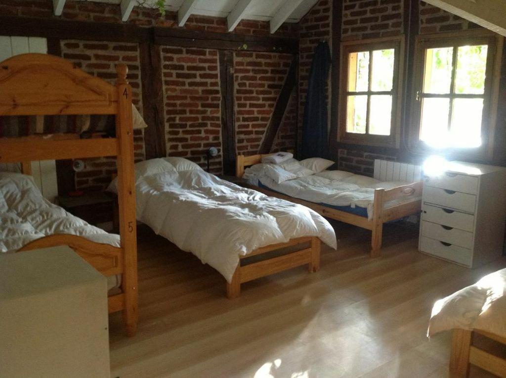 Single Bed in 7-Bed Dormitory Room photo 3