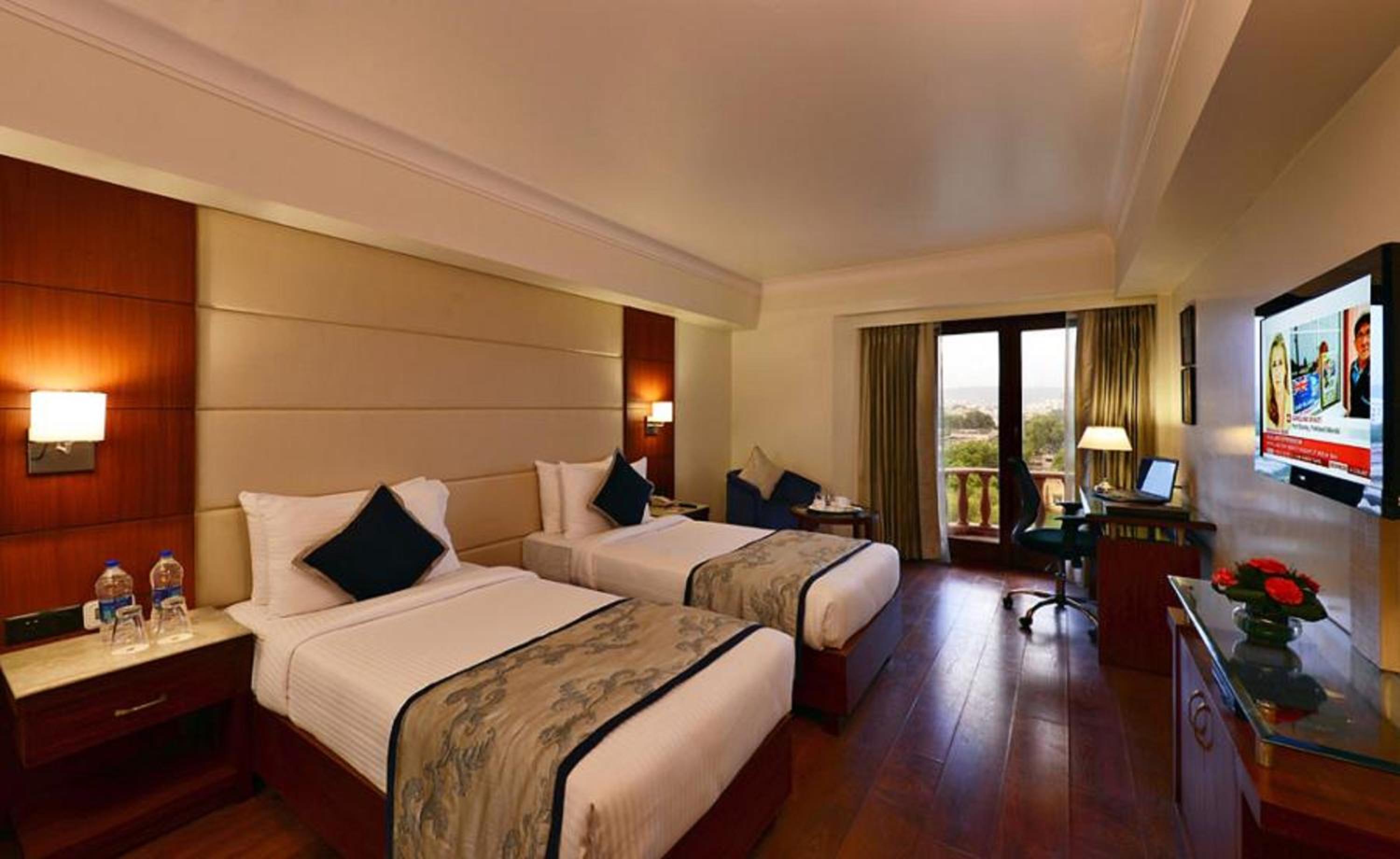 Deluxe Twin Room - Photo 1