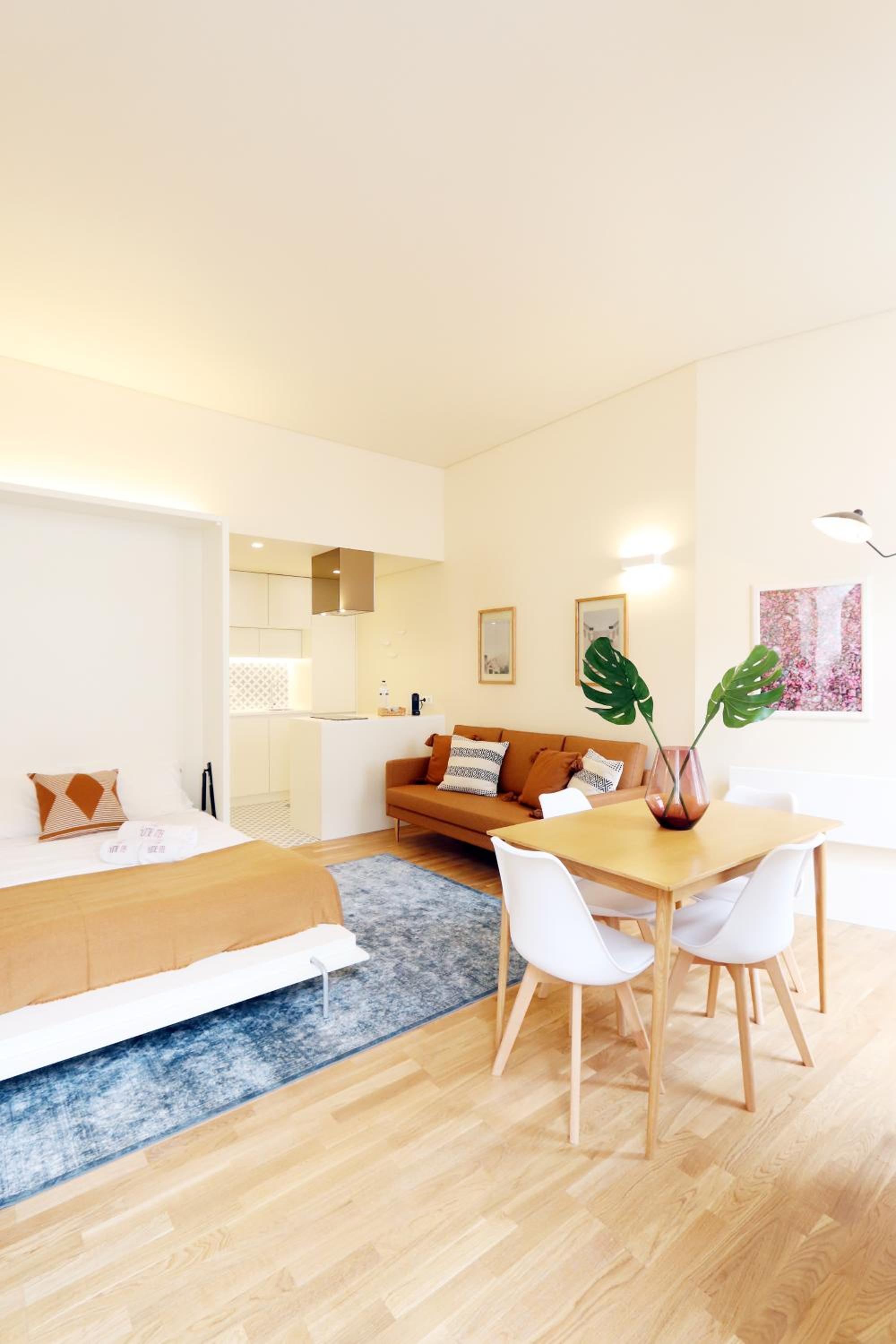 One-Bedroom Apartment - Photo 4