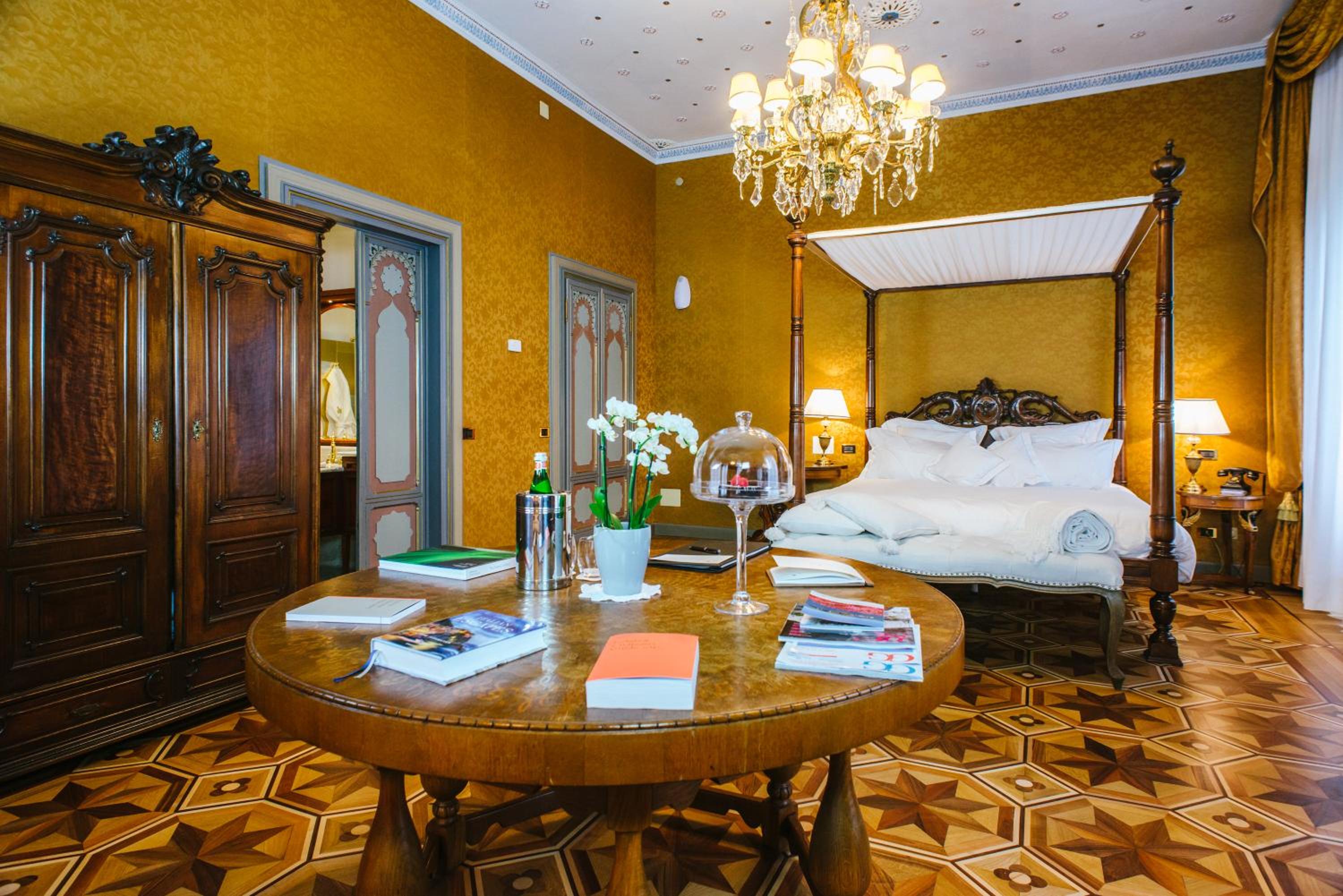 Premium Suite - Photo 2
