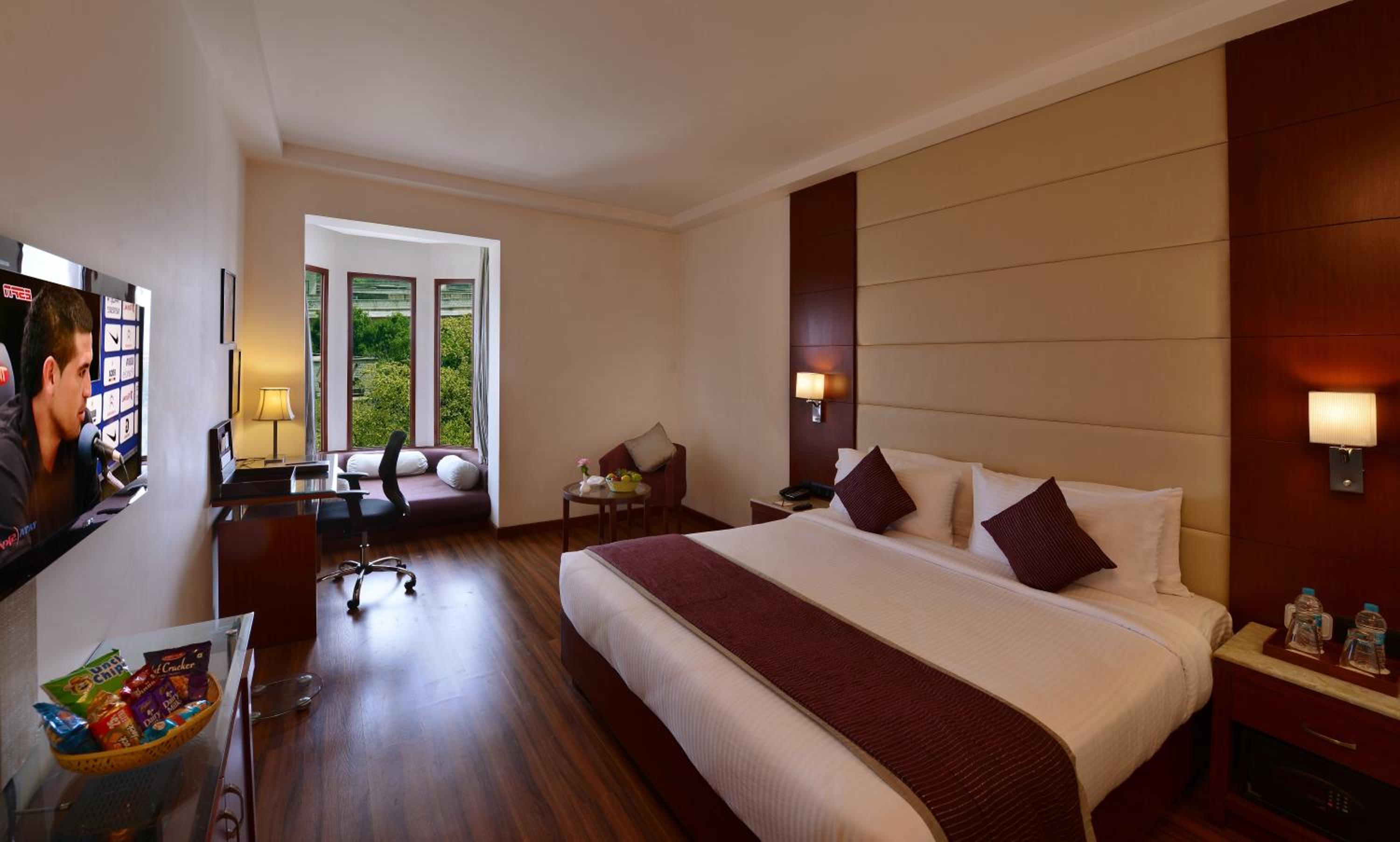 Pavilion Room - Photo 2