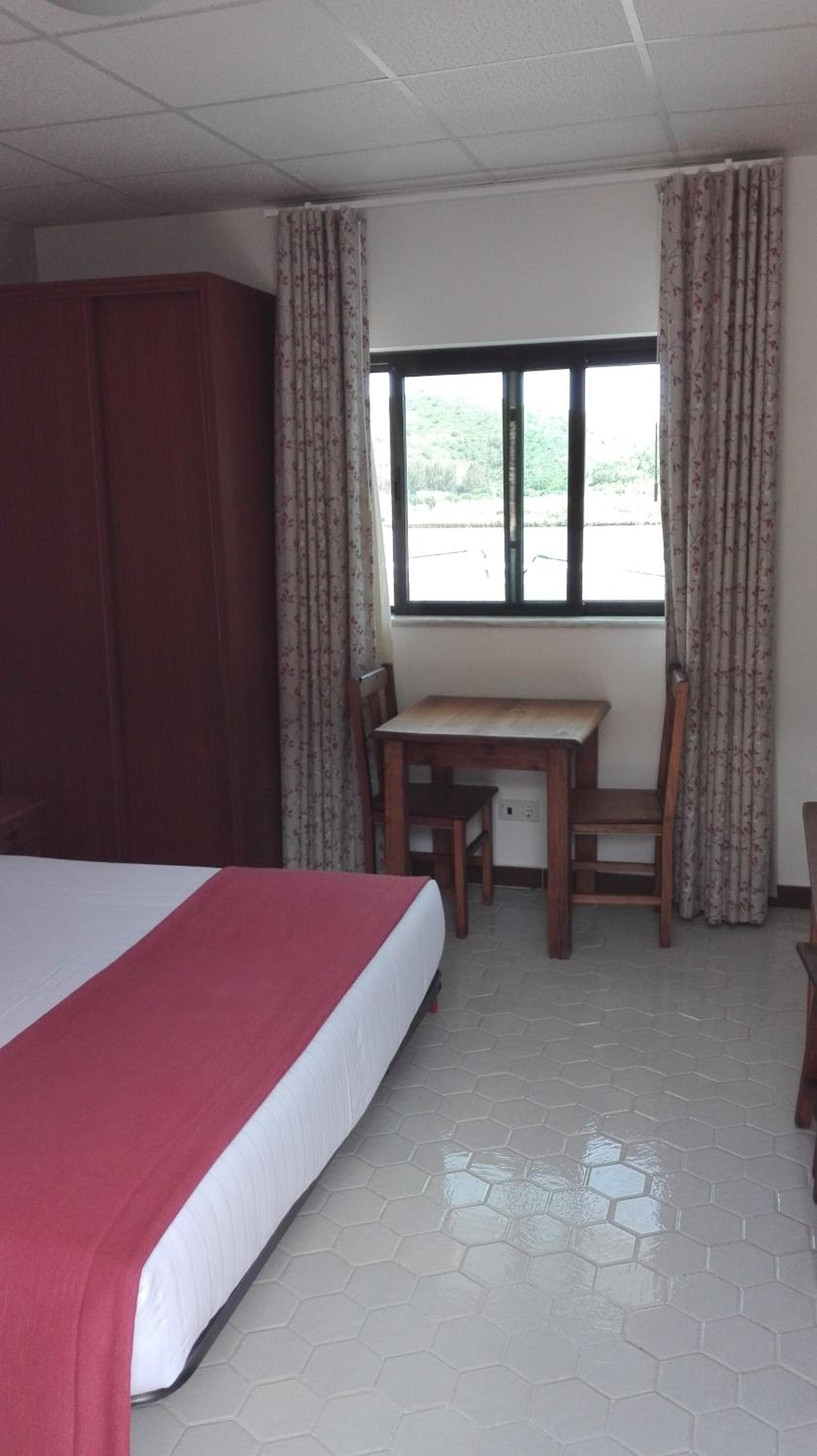Double or Twin Room - Photo 10