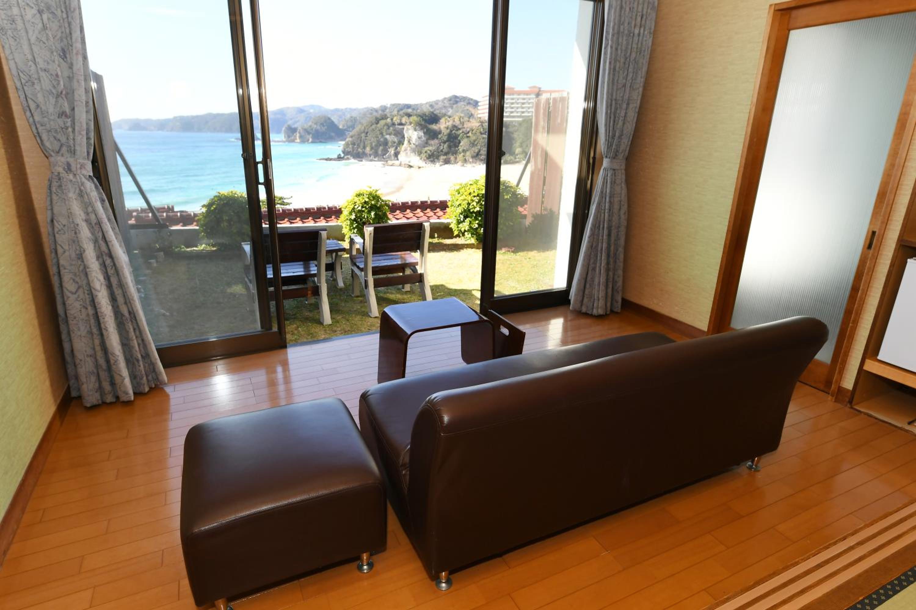 Japanese-Style Room(50sqm) photo 2