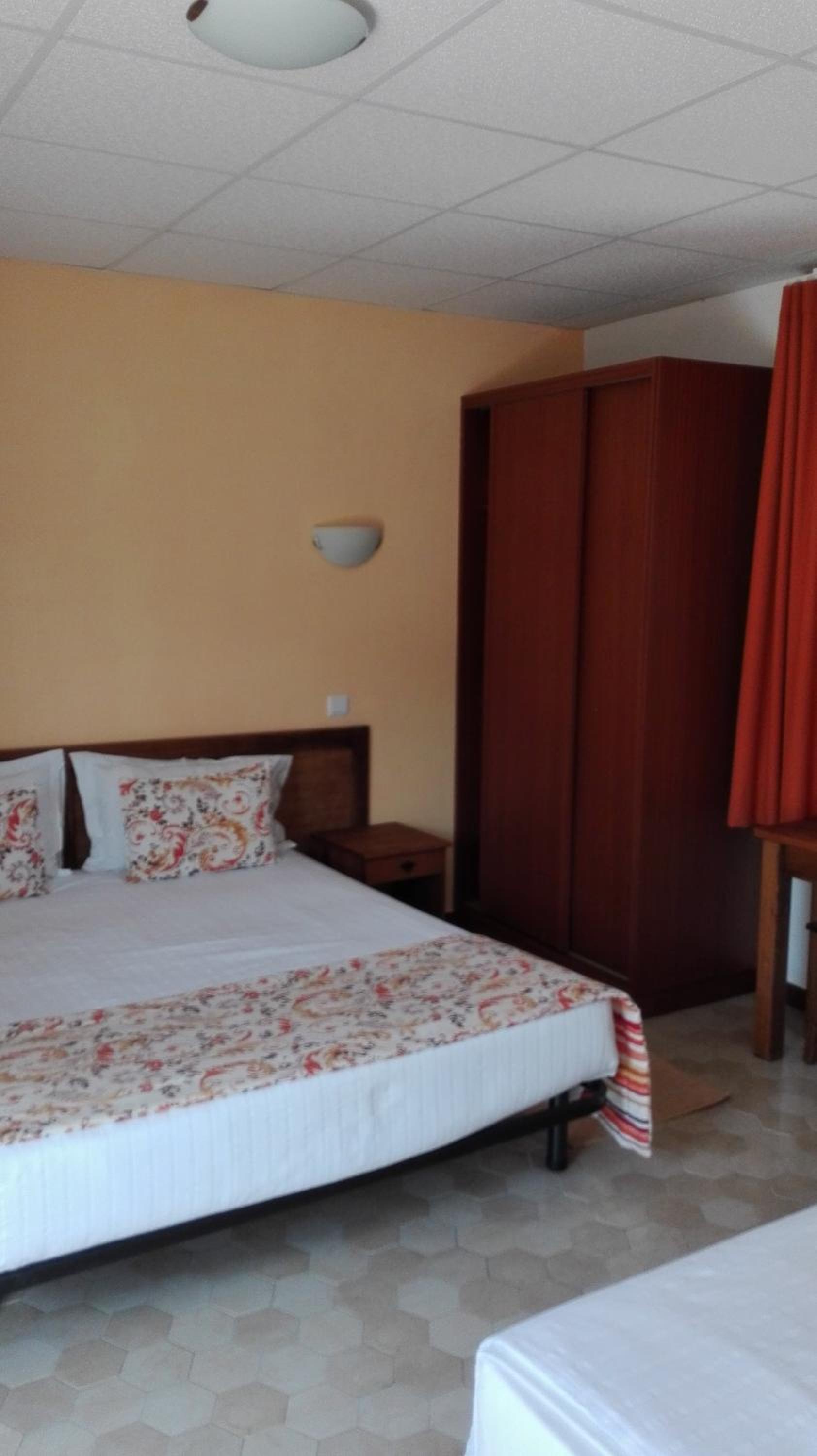 Double or Twin Room - Photo 17