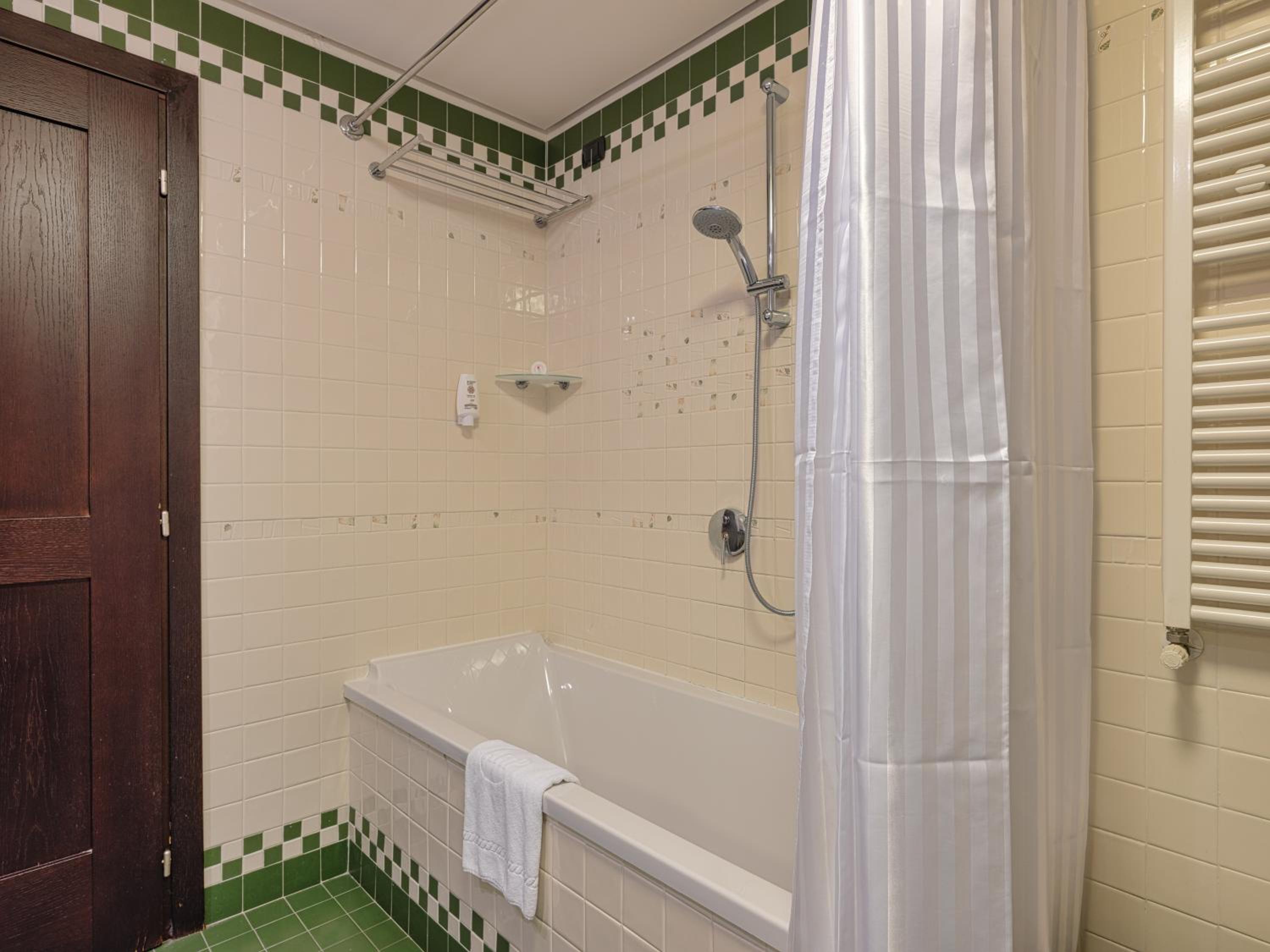 Junior Suite - Photo 13