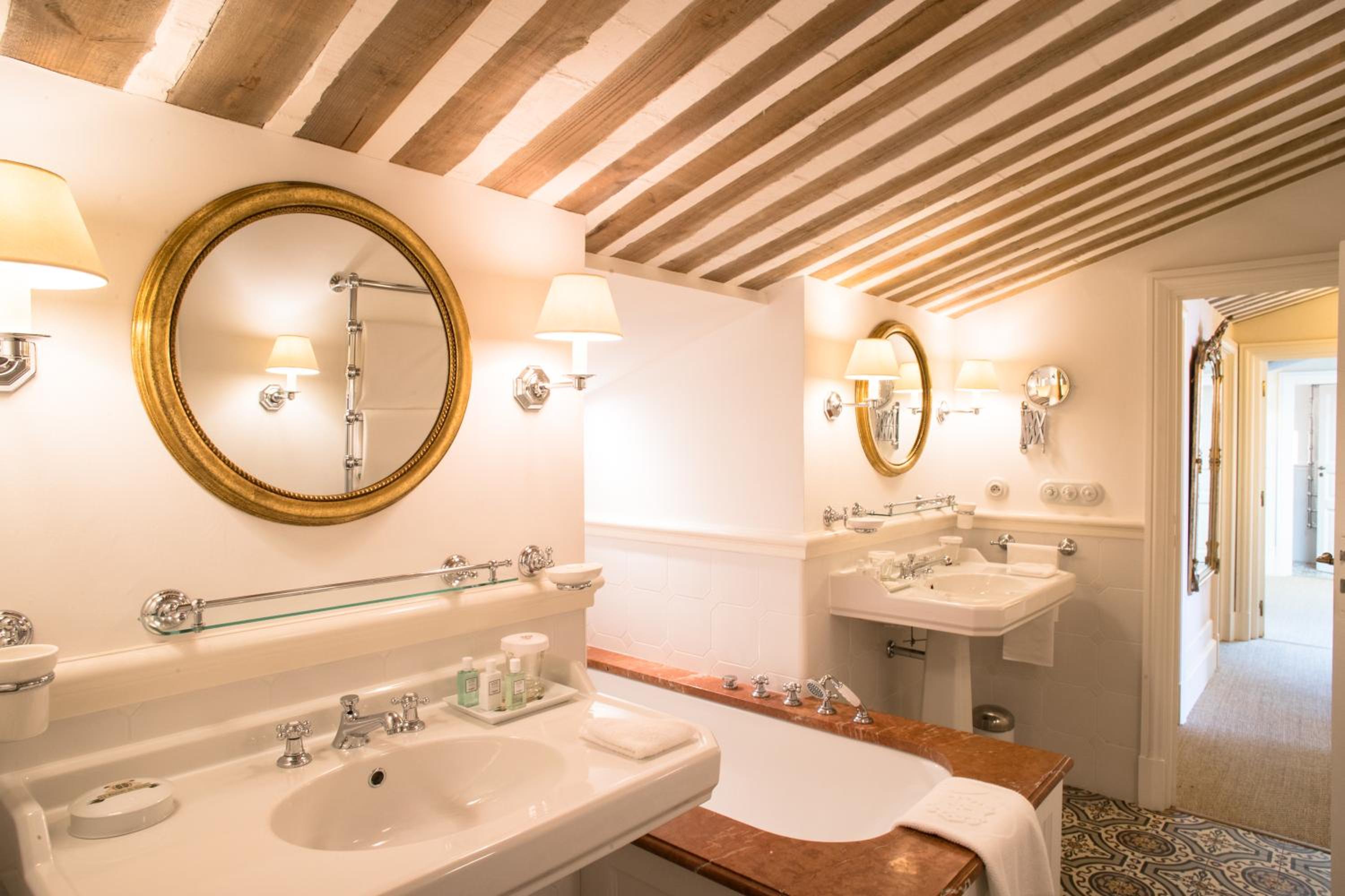 Suite de Luxe avec Terrasse - Côté Vallée - Duc de Soubise
