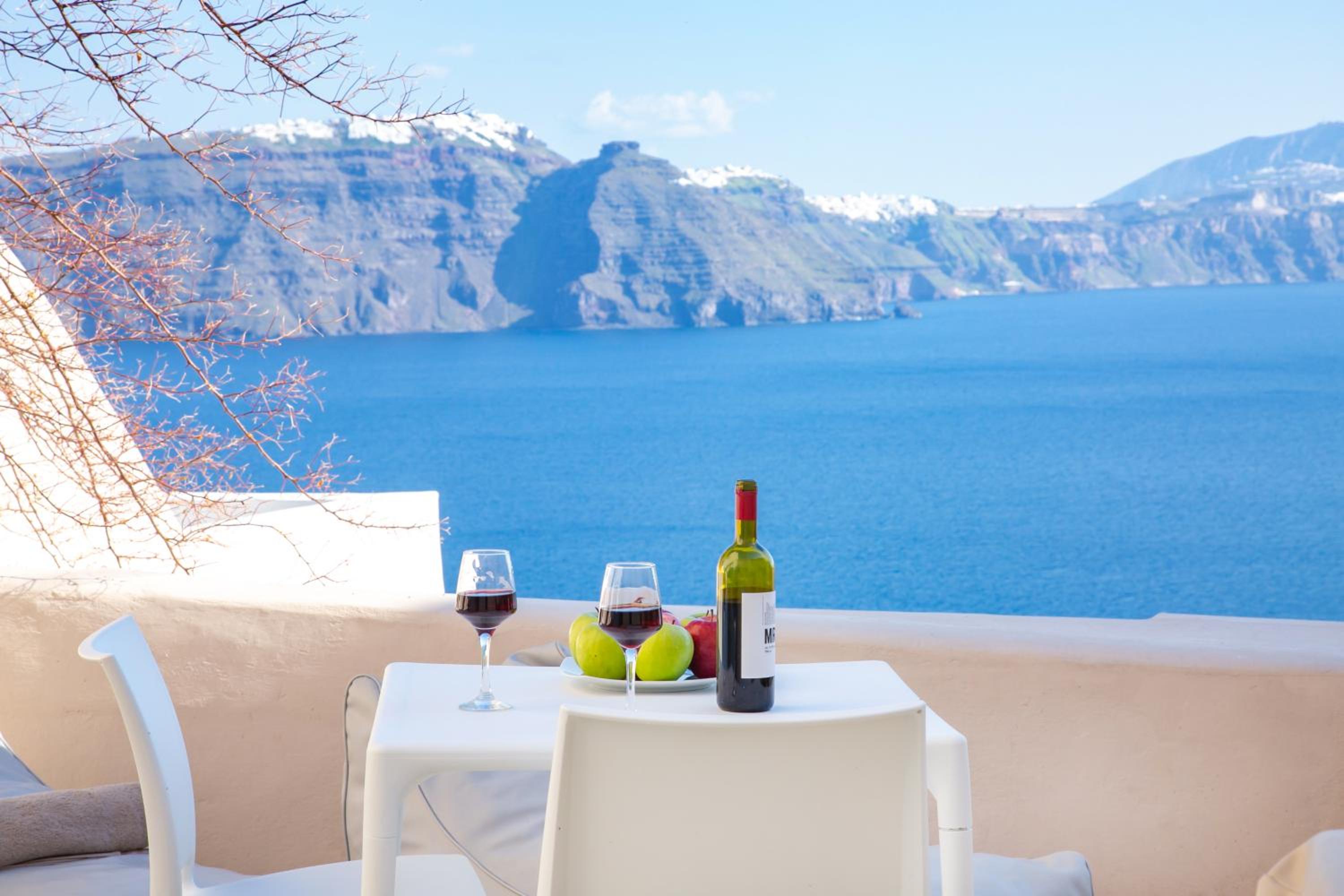 Deluxe Villa with Caldera View - Photo 30
