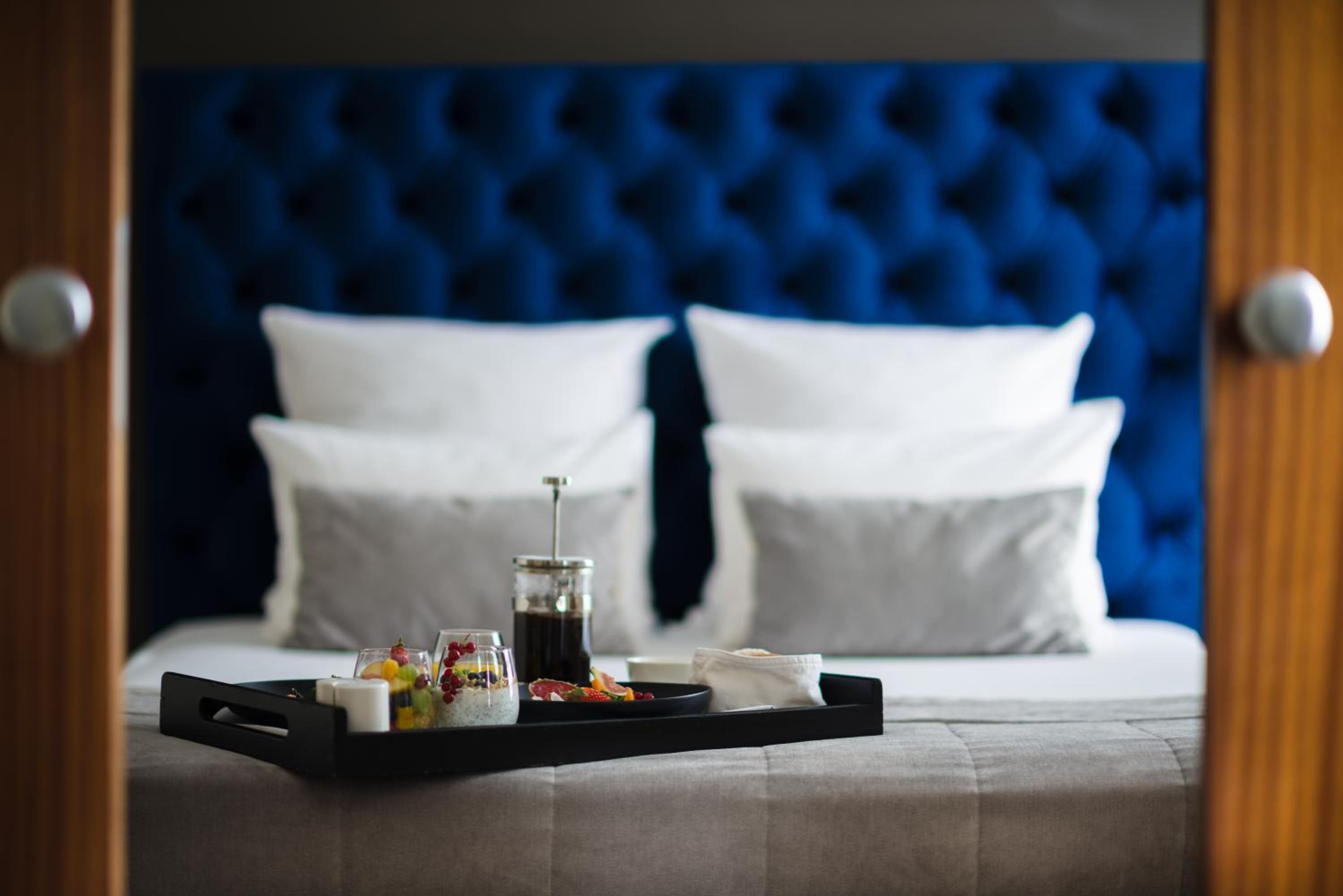 Suite with One Double Bed and Sofa - Photo 3