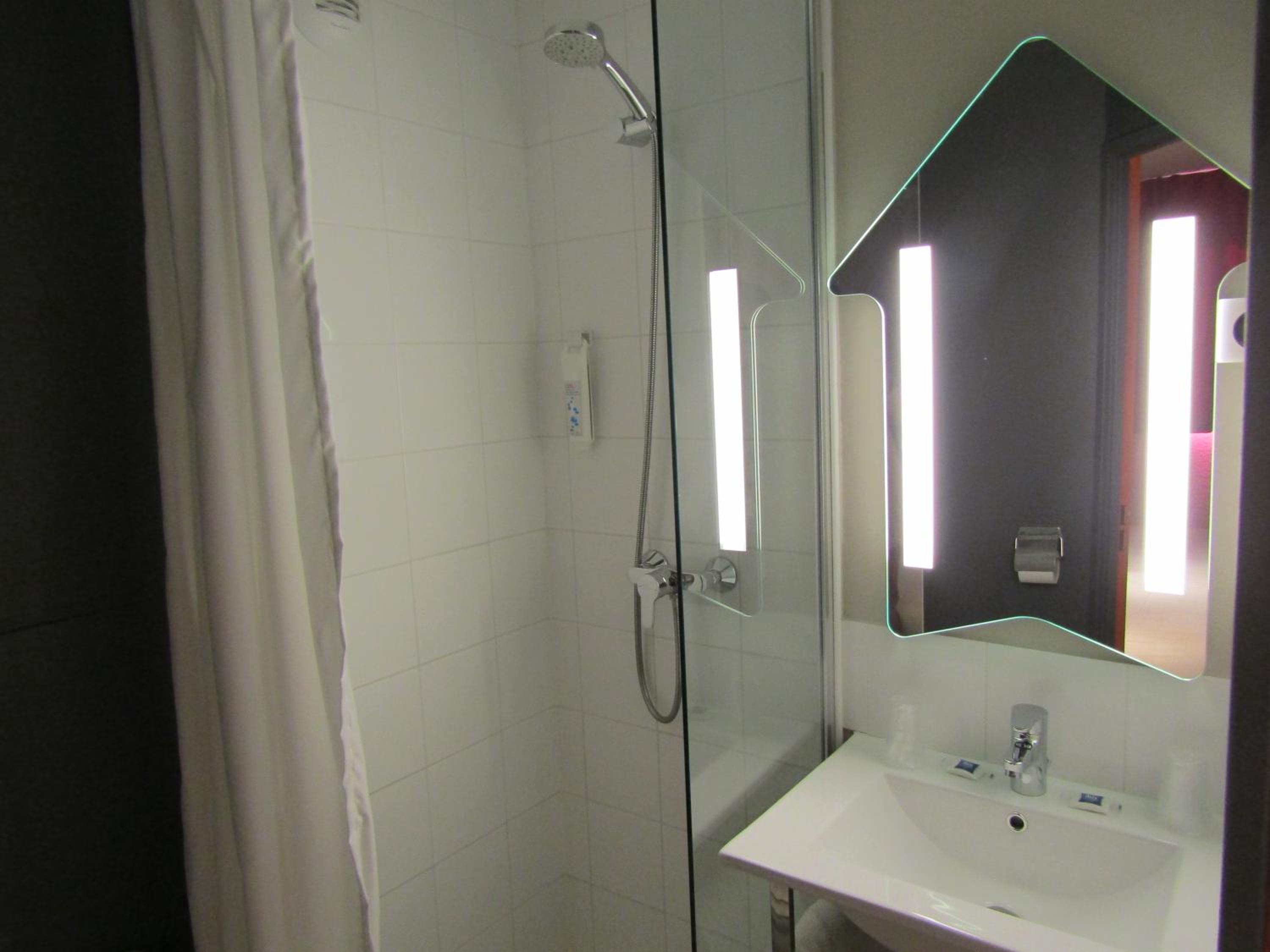 Double Room - Photo 6