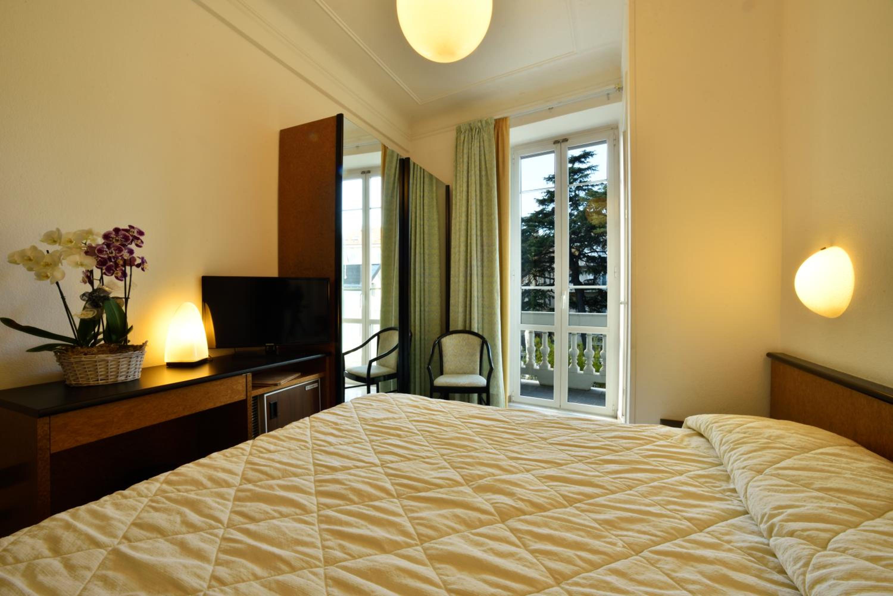 Double Room - Photo 3