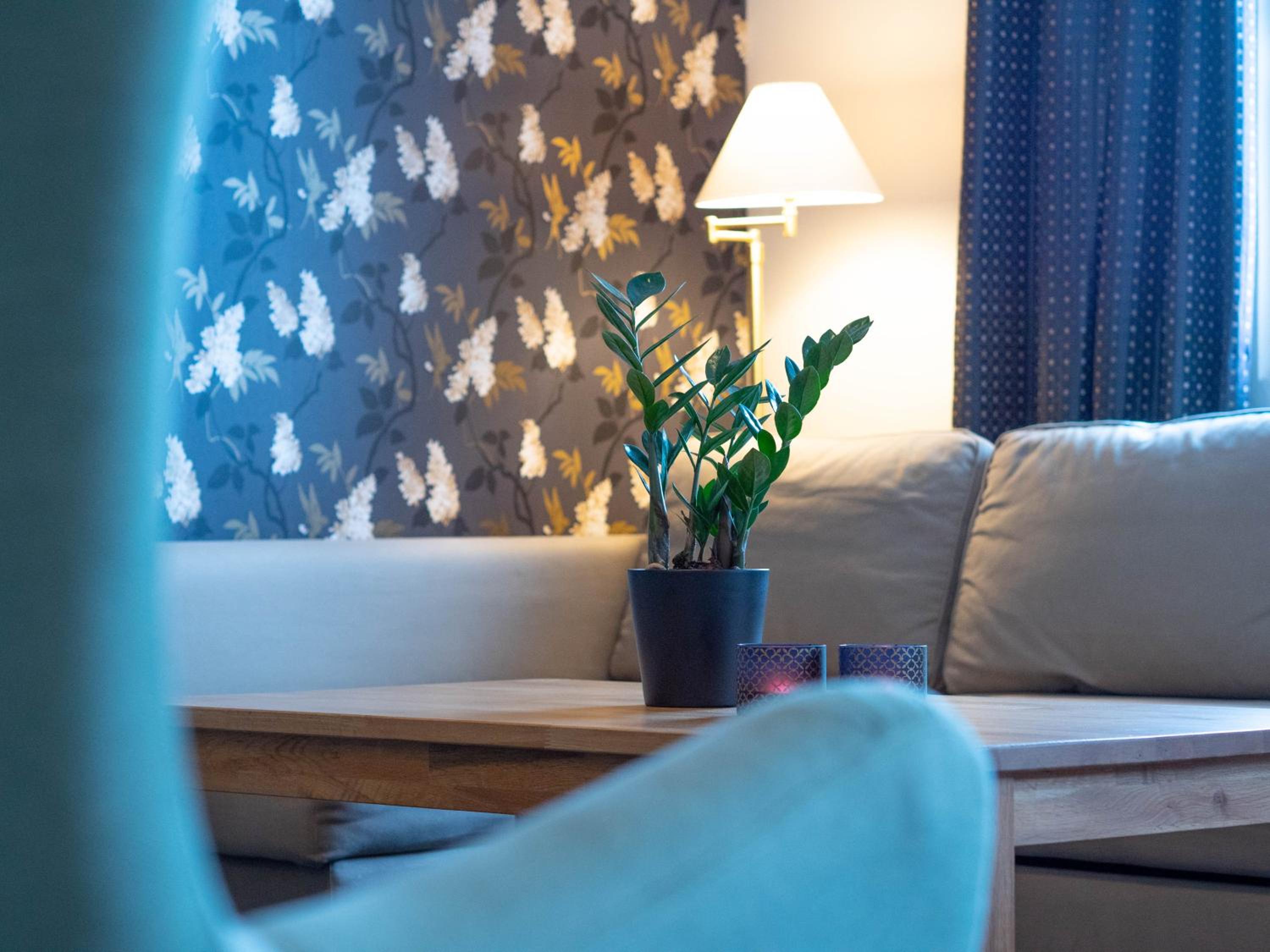 Room Business - Photo 2