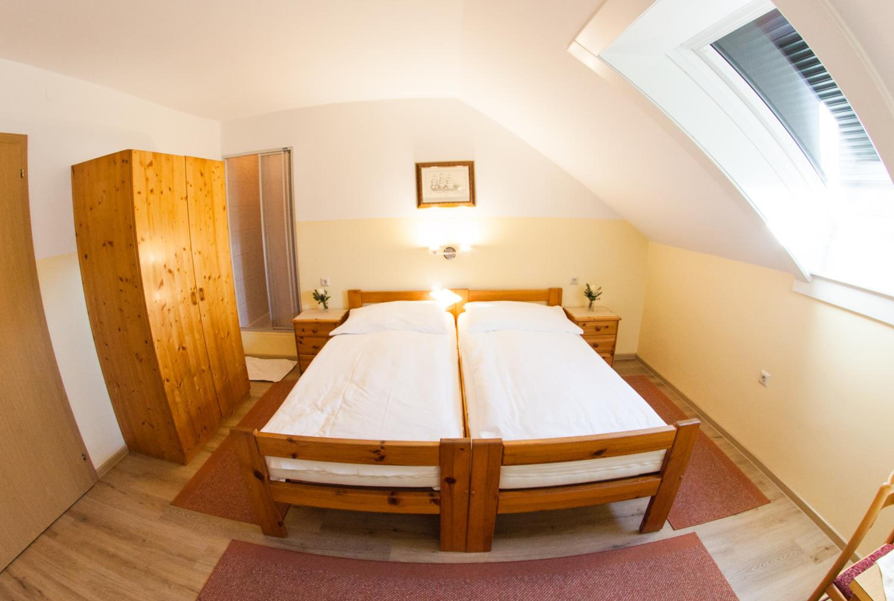 Small Double Room with Shared Toilet - Attic photo 3
