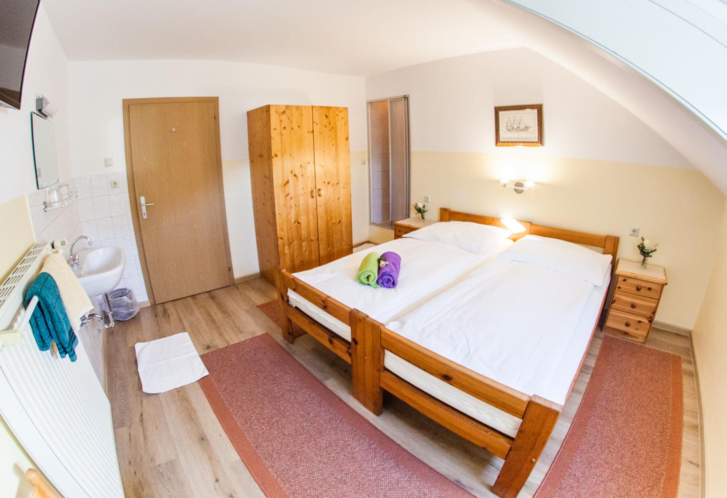 Small Double Room with Shared Toilet - Attic photo 1