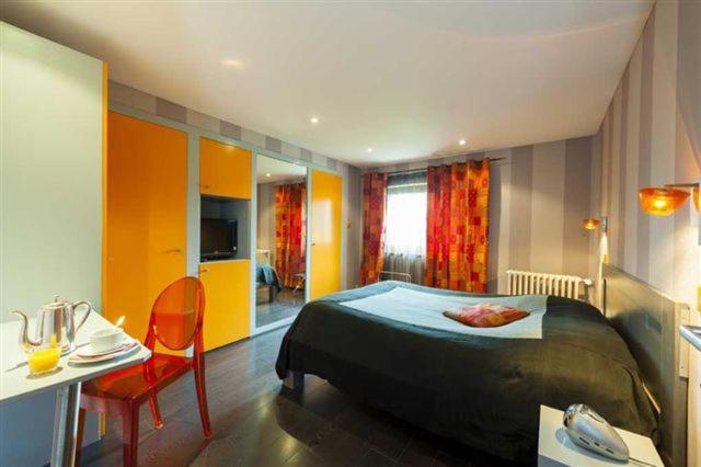Double or Twin Room with Shower photo 2